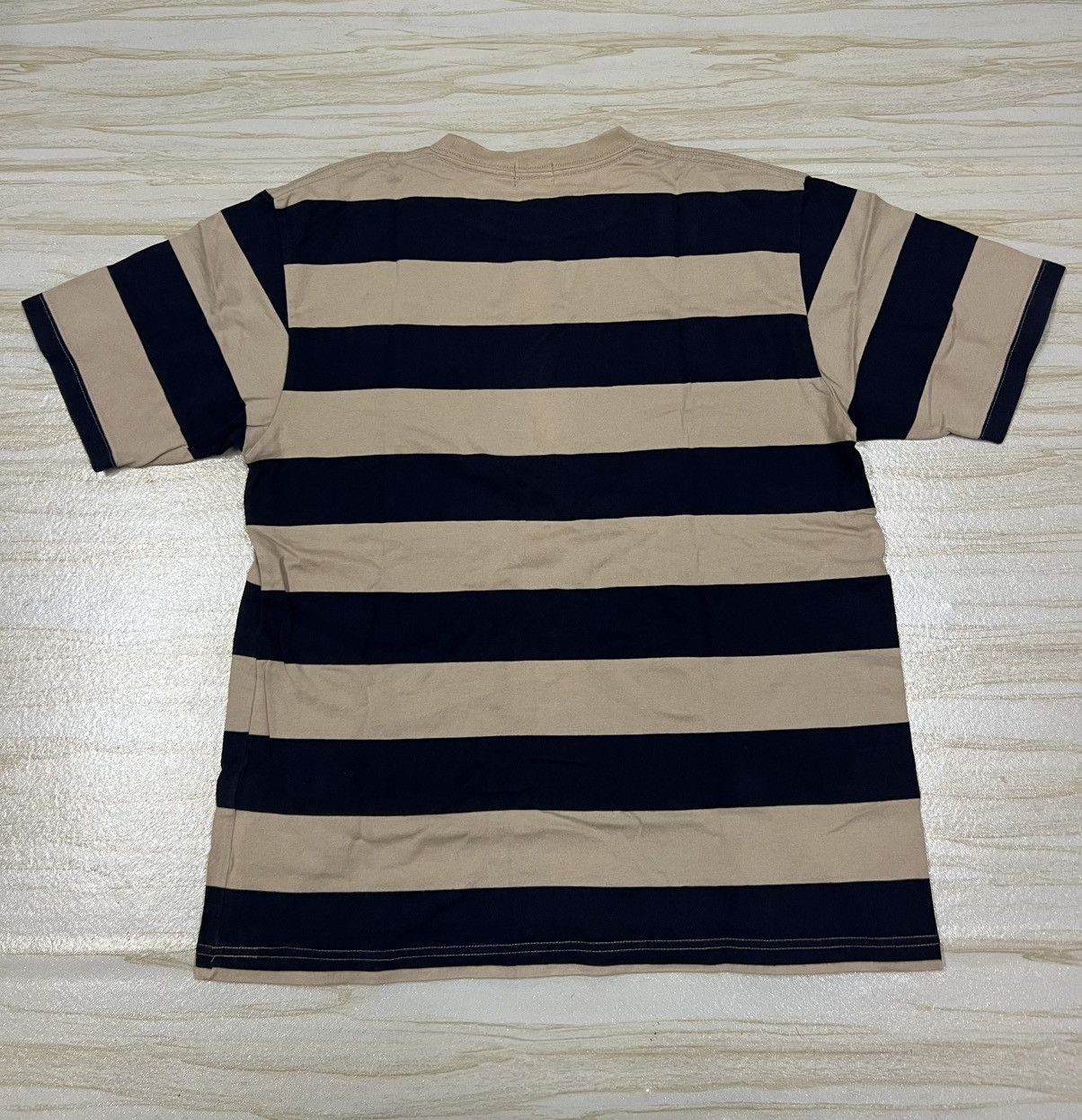 Uniqlo Uniqlo Striped Navy Blue And Beige Cotton T-shirt Size US M / EU 48-50 / 2 - 4 Thumbnail
