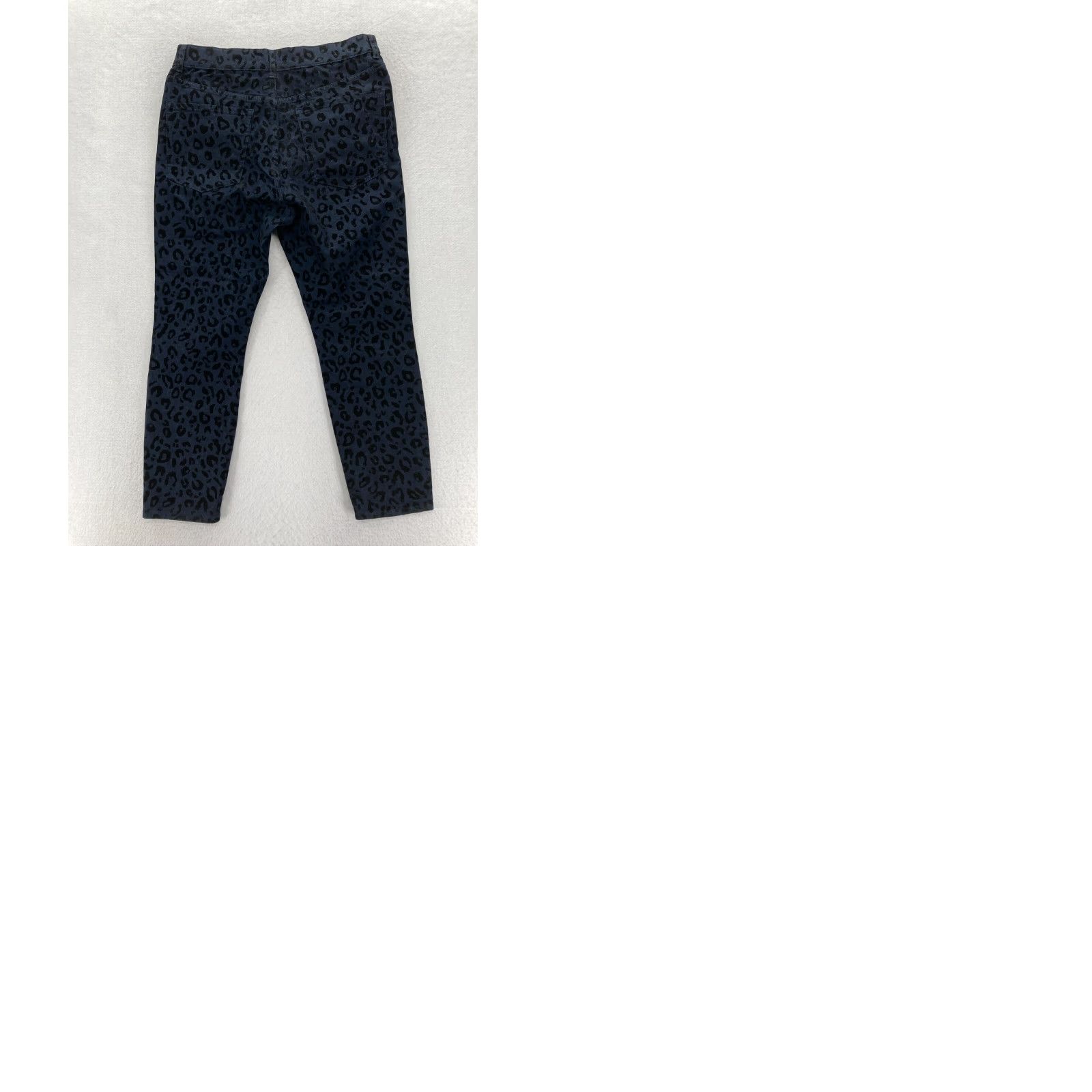 Express EXPRESS Women's 10 Short Blue Leopard Stretch Fabric Skinny Leg Pants High Rise Size 24" / US 00 / IT 34 - 9 Thumbnail