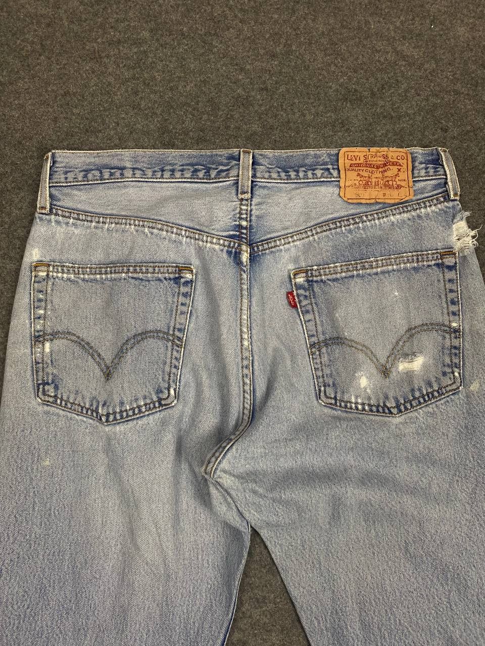 Levi's vintage levis 501 distressed denim nice design Size US 35 - 3 Thumbnail