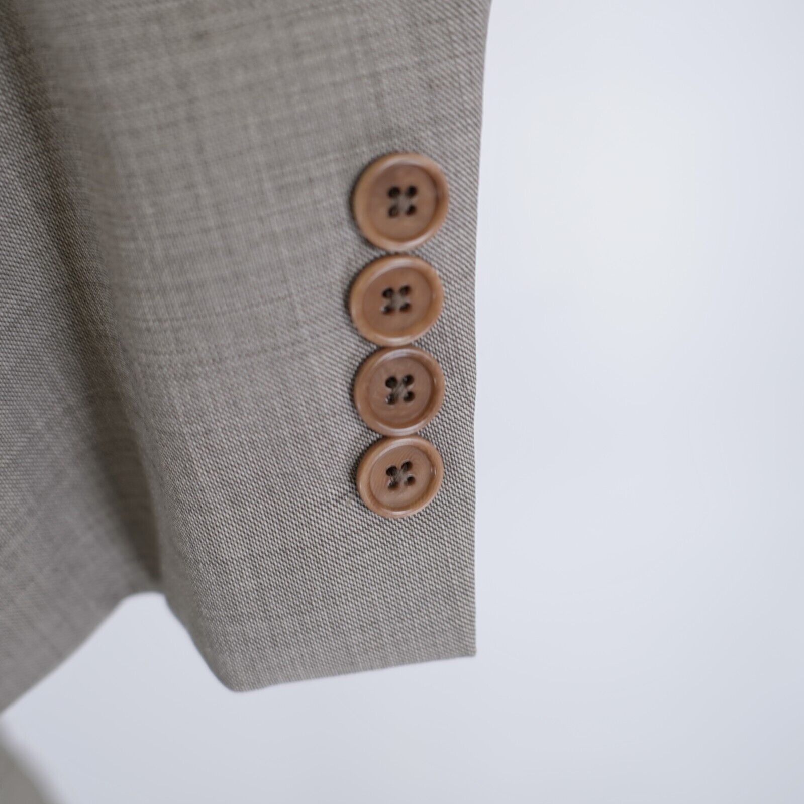 Brooks Brothers DAMAGED Brooks Brothers 346 Stretch Wool Beige Sharkskin 44R Size 44R - 3 Thumbnail