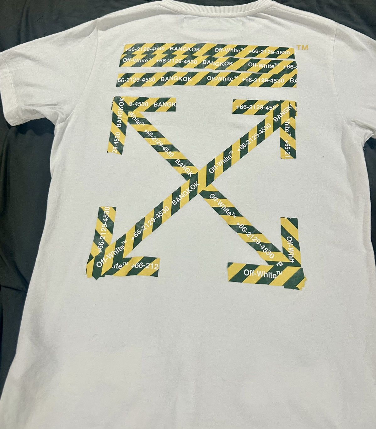 Off-White Off-White - "Bangkok" Tape Arrows T-Shirt Oversized Size S Size US S / EU 44-46 / 1 - 12 Thumbnail
