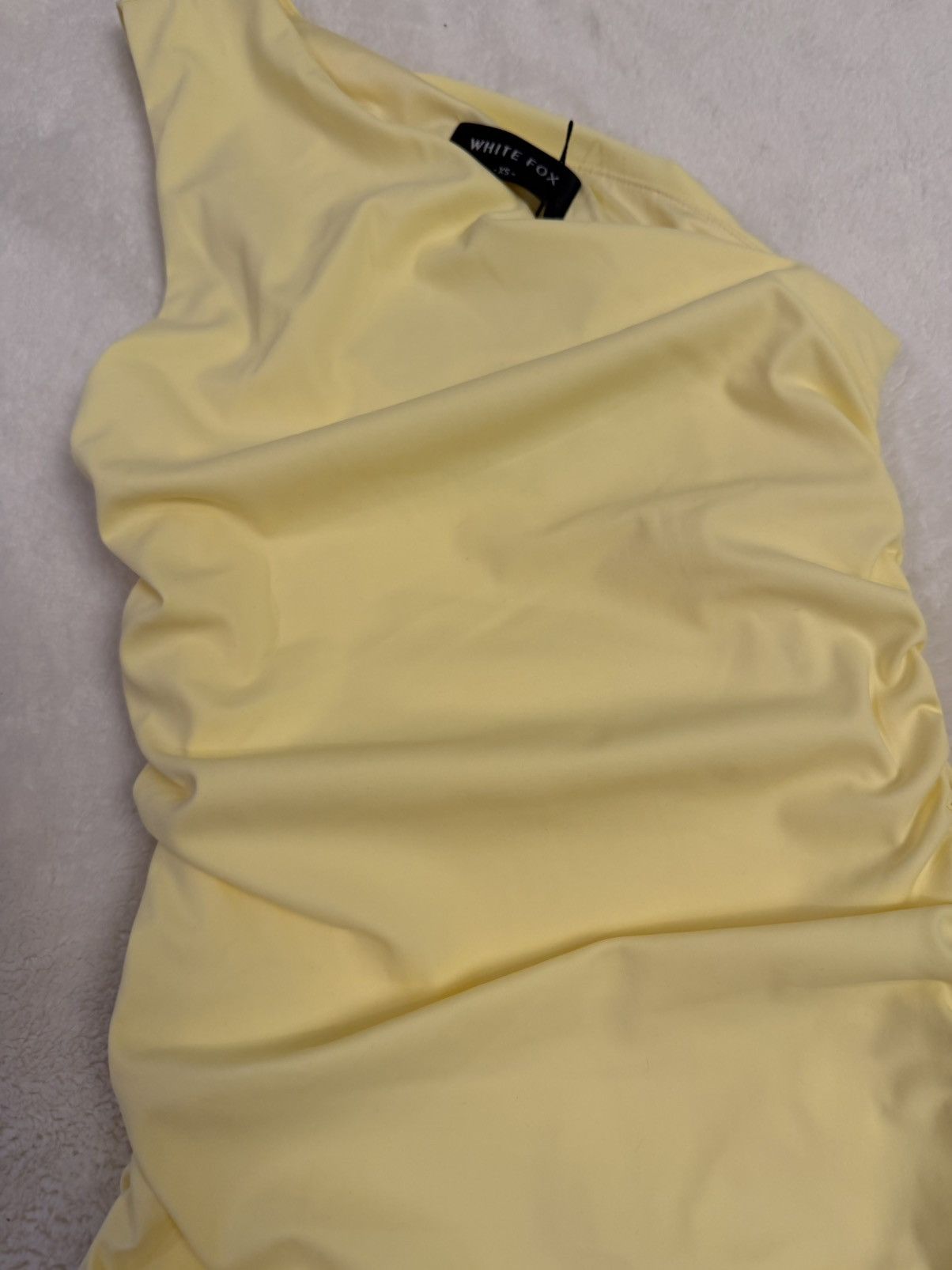 Other White Fox 9-5 Mini Dress Lemon Yellow Ruched Size XS Size XS / US 0-2 / IT 36-38 - 2 Thumbnail