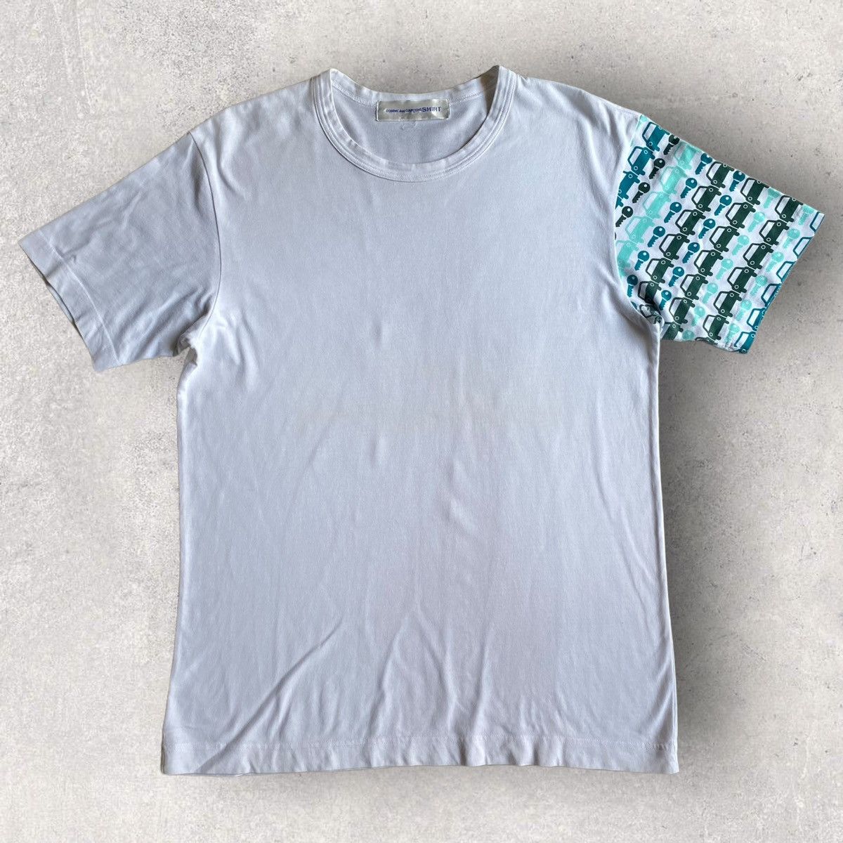 Comme des Garcons Short Sleeve White CDG 1986 ete logo print T