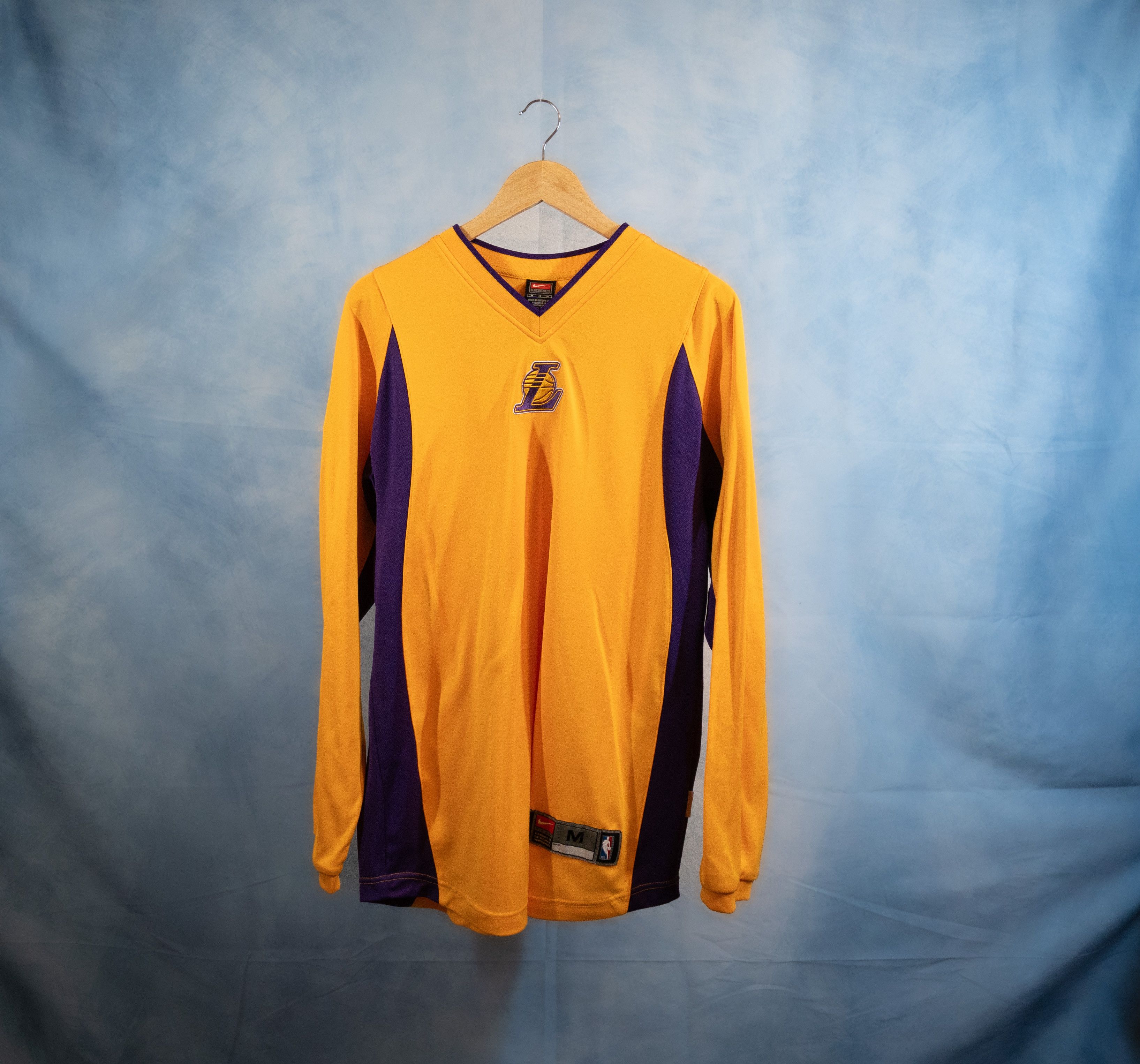 Nike Los Angeles Lakers Nike Team Dri-Fit Long Sleeve Jersey Size US M / EU 48-50 / 2 - 1 Preview