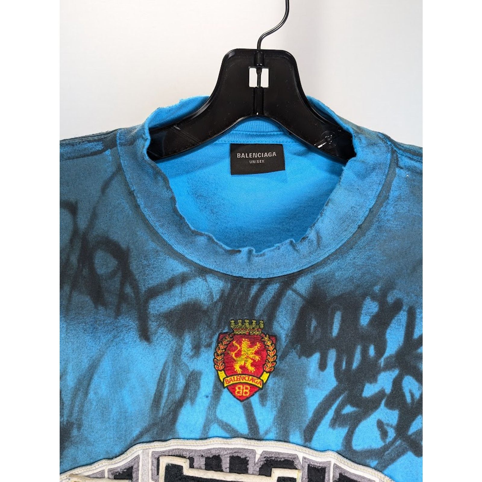 Balenciaga o1rshd1 Oversized T-Shirt Skater Graffiti in Azure Size US S / EU 44-46 / 1 - 3 Thumbnail