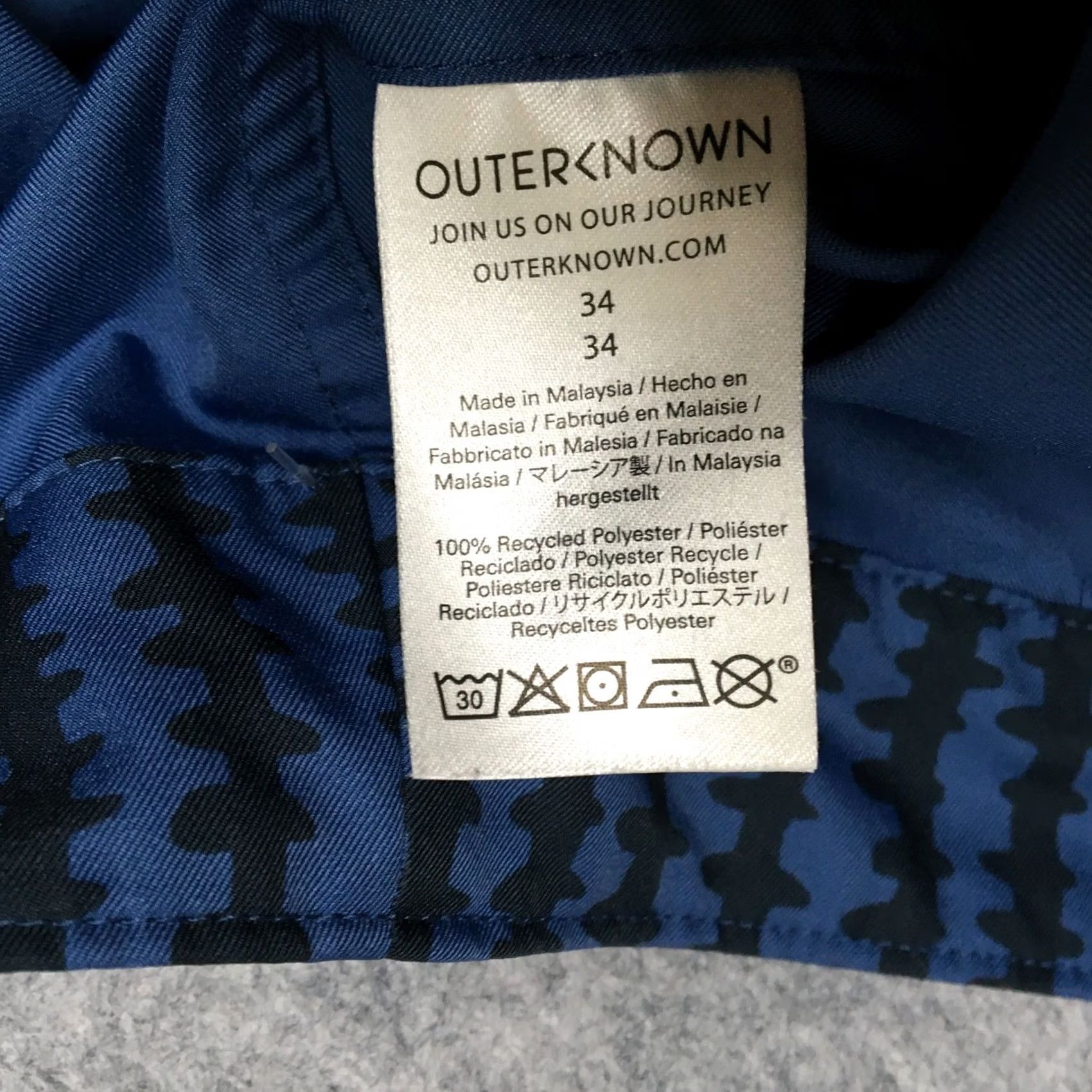 Outerknown Outerknown Board Shorts Mens 34 Blue Geometric Pattern Swim Trunk Recycled Polyester Beach Surf Quick Dry Lightweight Size US 34 / EU 50 - 7 Thumbnail
