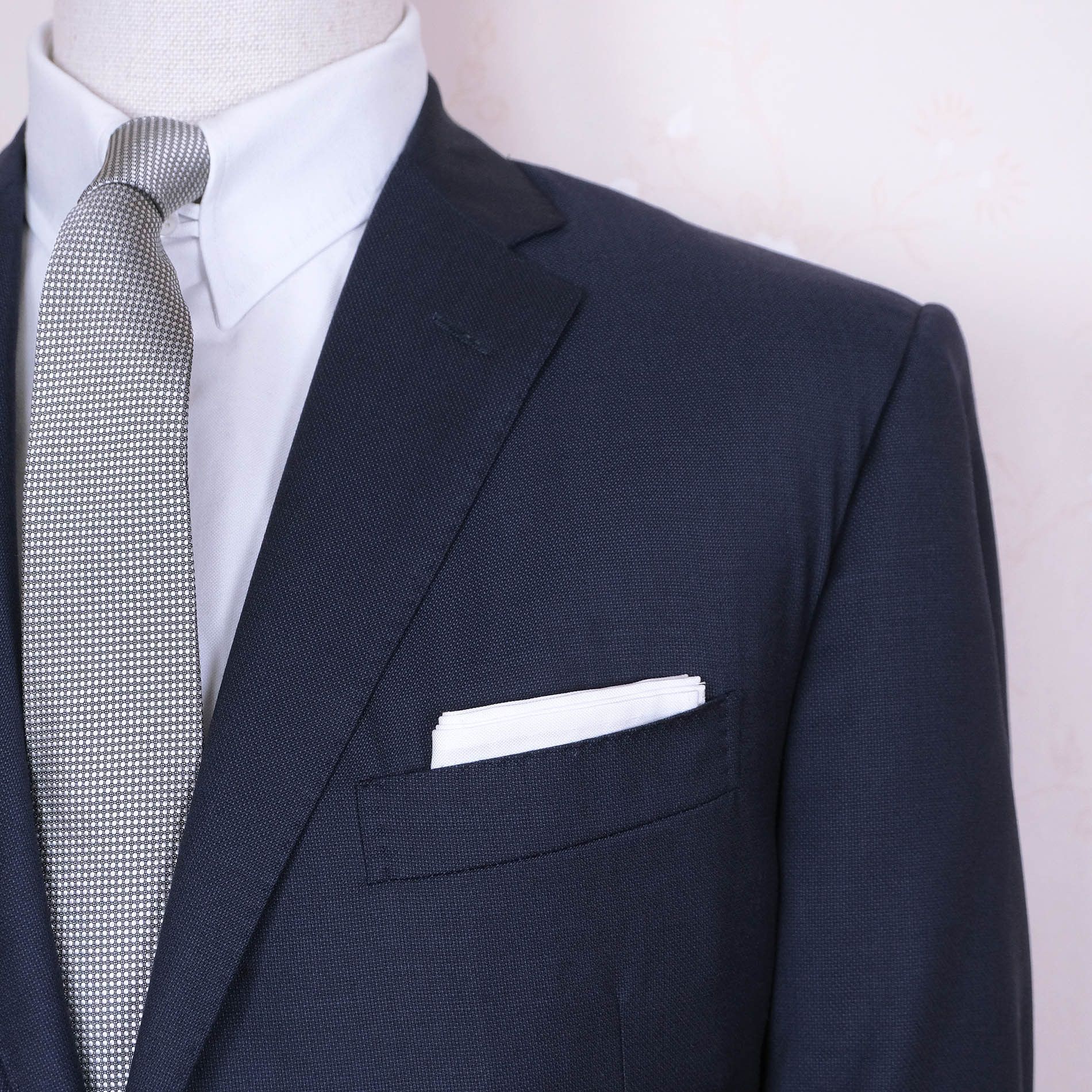 Corneliani Corneliani, blue and black jacket, size 40, RRP €1,100 Size 40R - 2 Thumbnail