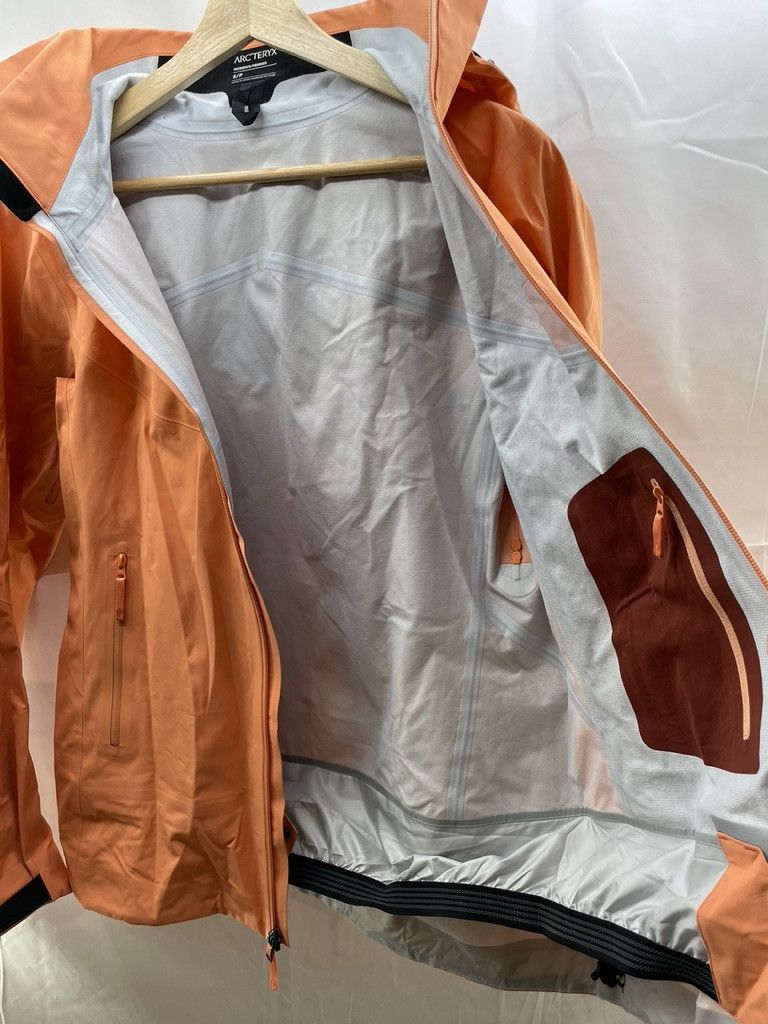 Arc'teryx ARCTERYX Ravenna LT Fusion Gore Tex Ski Snowboarding Jacket Size S / US 4 / IT 40 - 15 Thumbnail