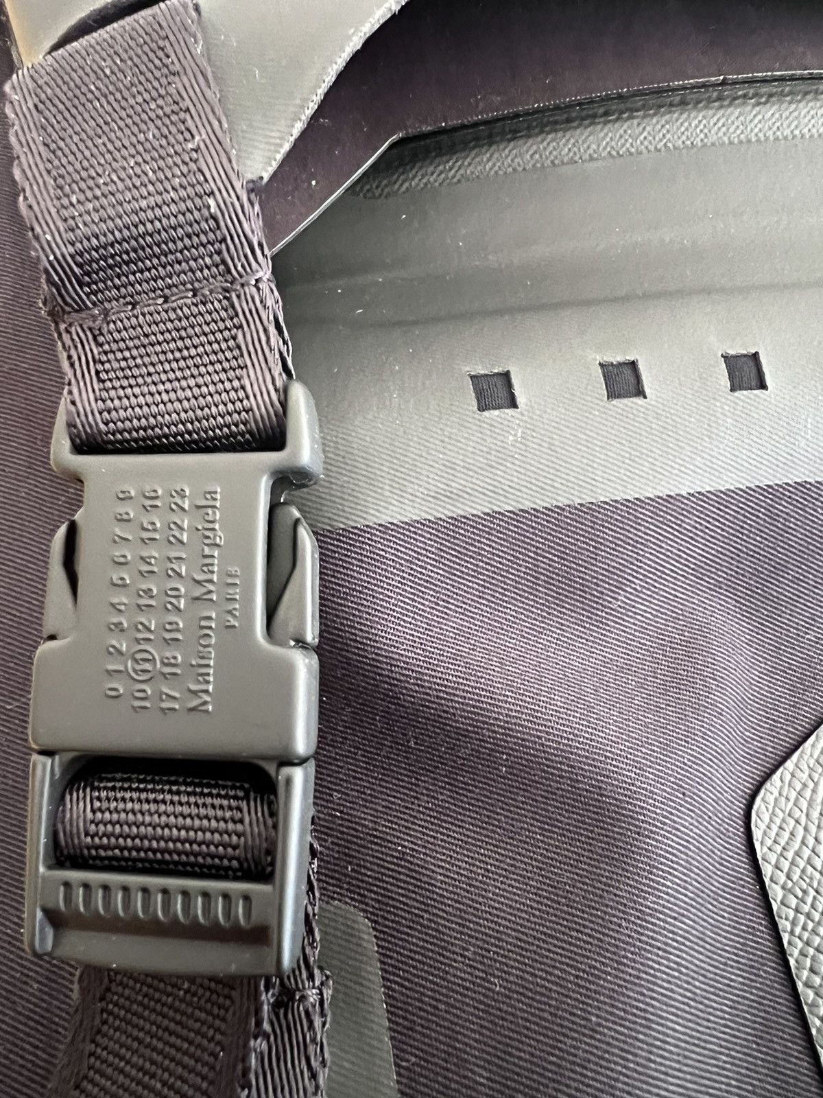 Maison Margiela $1.8K solar-powered device-charging waterproof backpack, IT Size ONE SIZE - 12 Thumbnail