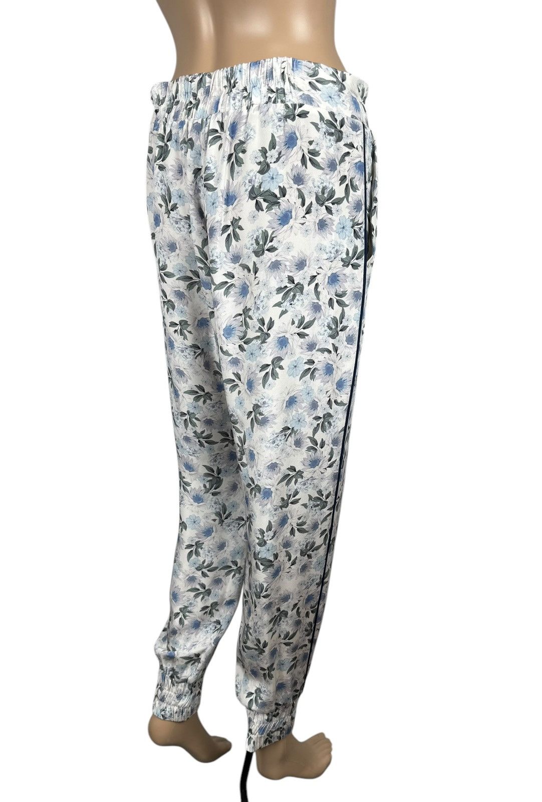 Other Mother Of Pearl Printed Floral Silk Joggers size IT40 US6 Size 27" / US 4 / IT 40 - 6 Thumbnail