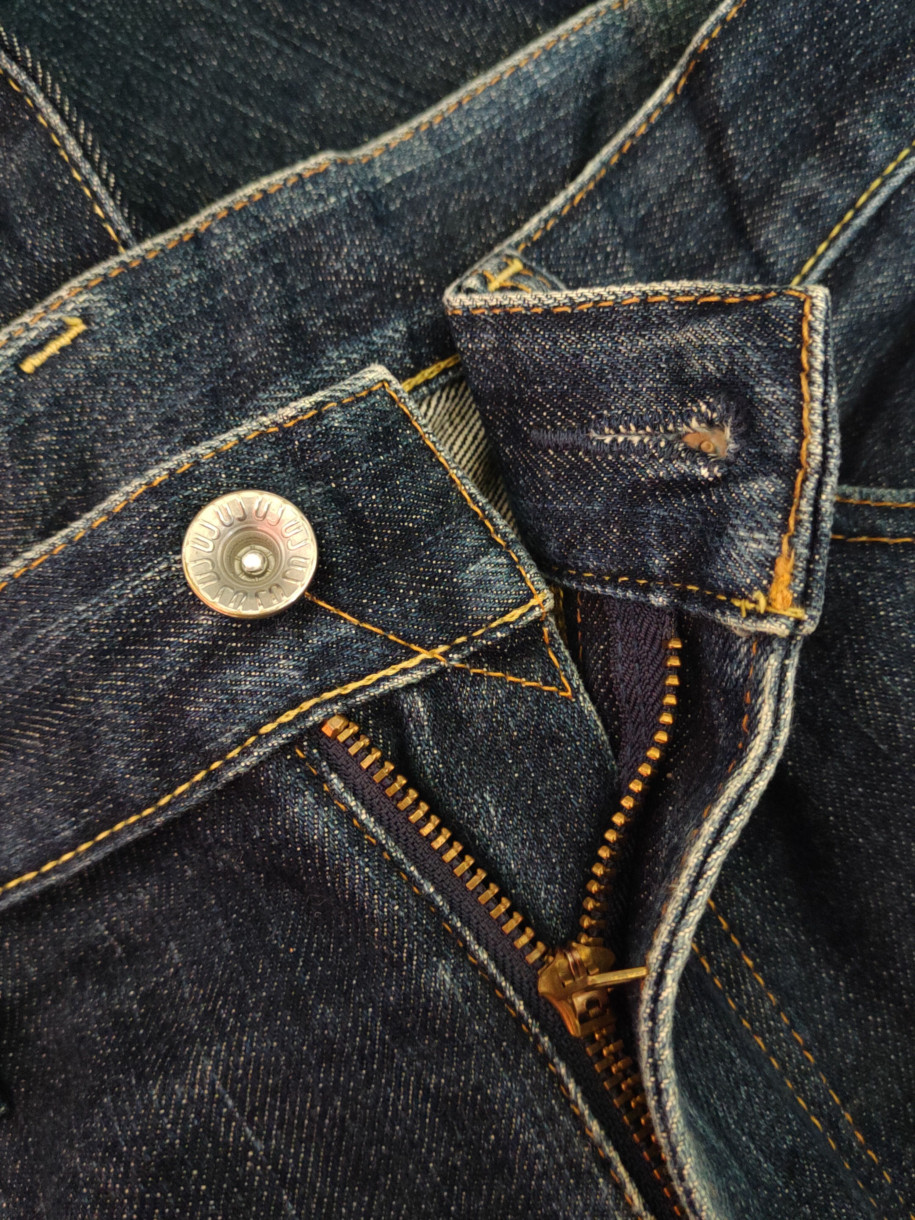 Japanese Brand Uniqlo Dark Blue Distressed Ripped Jeans #S1654 Size US 31 - 14 Thumbnail
