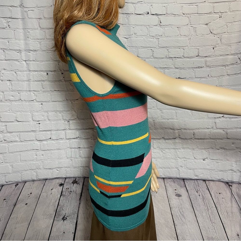 Bcbgmaxazria NWT New $138 BCBGMaxAzaria Stripe Mock Neck Sleeveless Swea Size S / US 4 / IT 40 - 3 Thumbnail