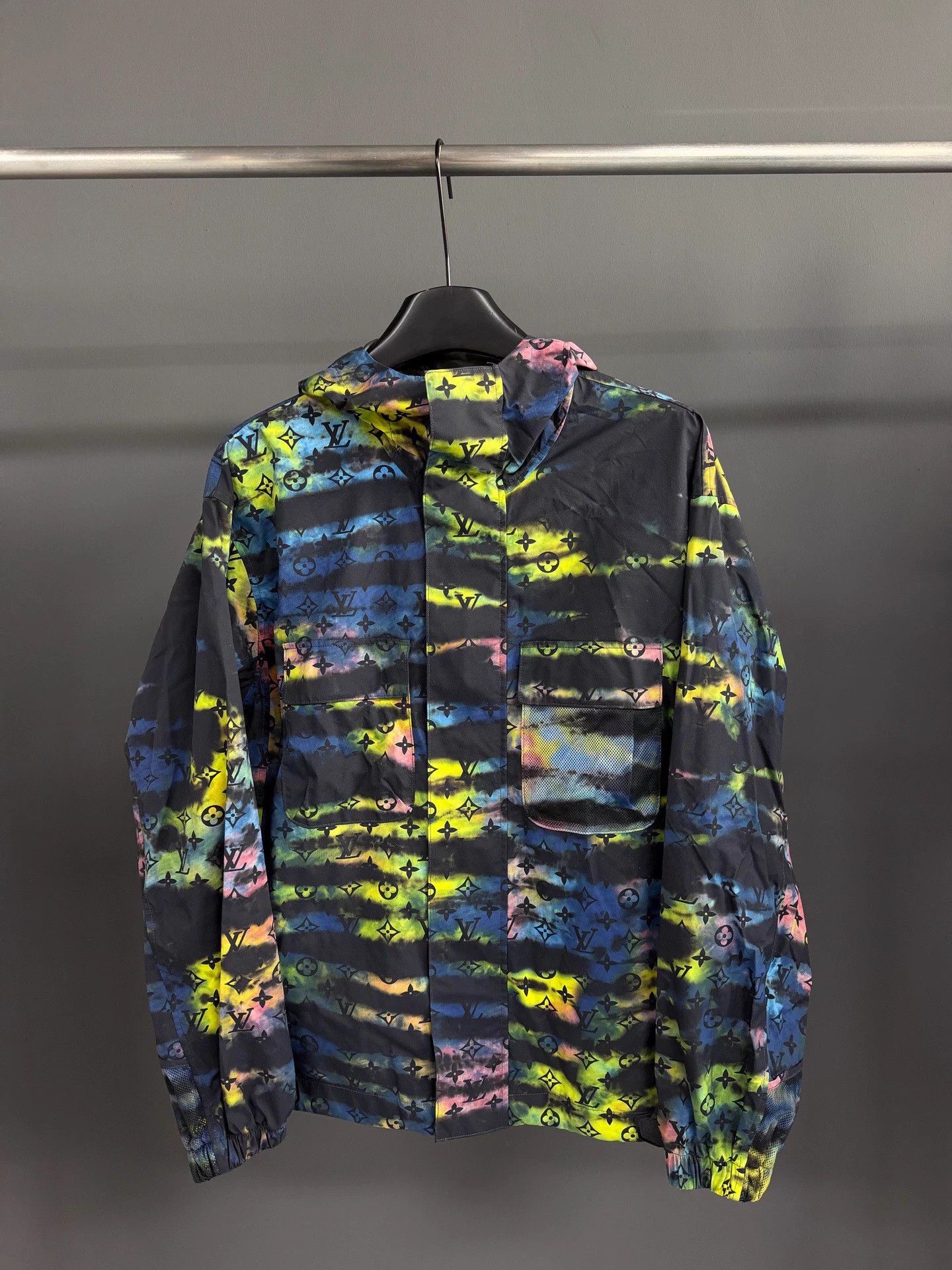 Louis Vuitton LV tie-dye allover print longsleeve zip jacket 46 Size US S / EU 44-46 / 1 - 1 Thumbnail