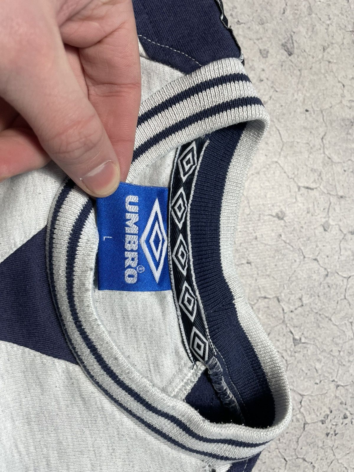 Umbro Vintage 90s Umbro Sweatshirt Big Logo Y2K Size US L / EU 52-54 / 3 - 6 Thumbnail