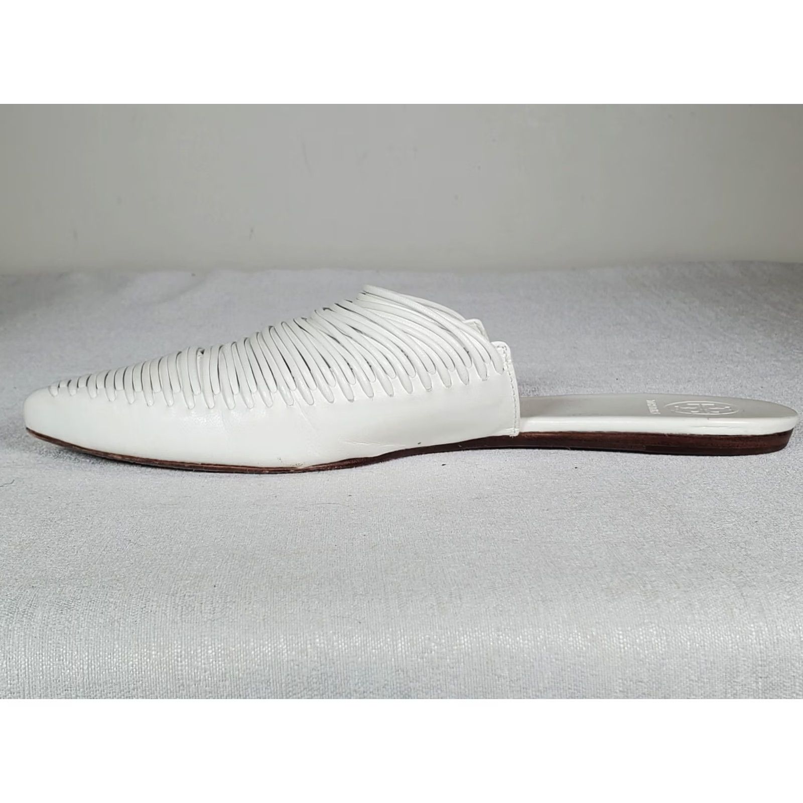 Tory Burch Tory Burch Sienna Flat Slide Mestico White Woven Leather Sandals Women's US 7 M Size US 7 / IT 37 - 4 Thumbnail