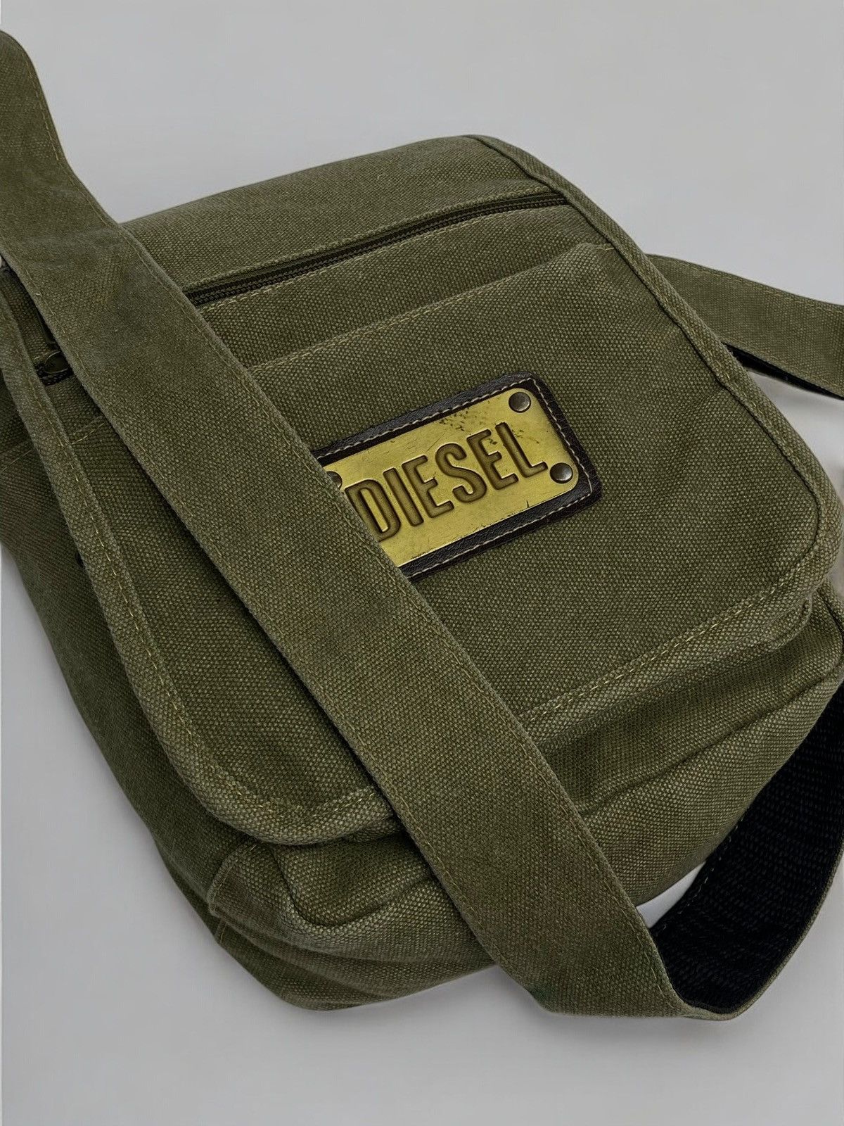 Diesel 🔥 Y2K DIESEL MILITARY GREEN SHOULDER BAG TECH WEAR GORP CORE Size ONE SIZE - 2 Thumbnail