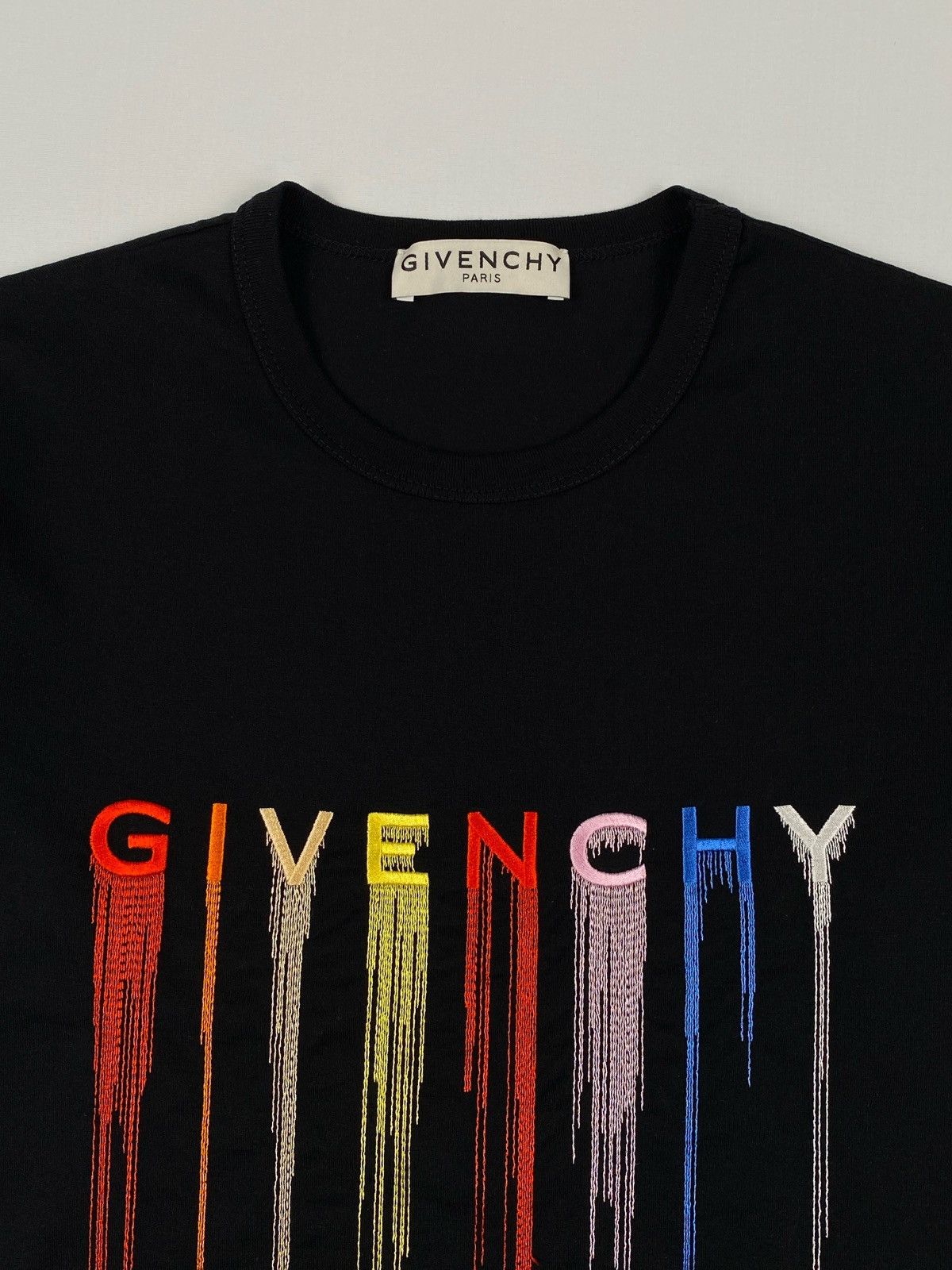 Givenchy Paint Effect Embroidered Logo T-shirt Size US S / EU 44-46 / 1 - 3 Thumbnail