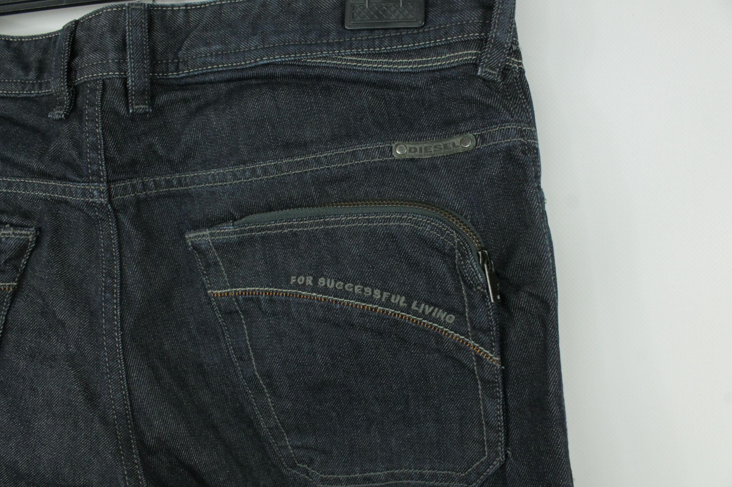 Diesel 00s Diesel Poiak Regular Slim-Tapered Indigo Denim Jeans Size US 32 / EU 48 - 6 Thumbnail