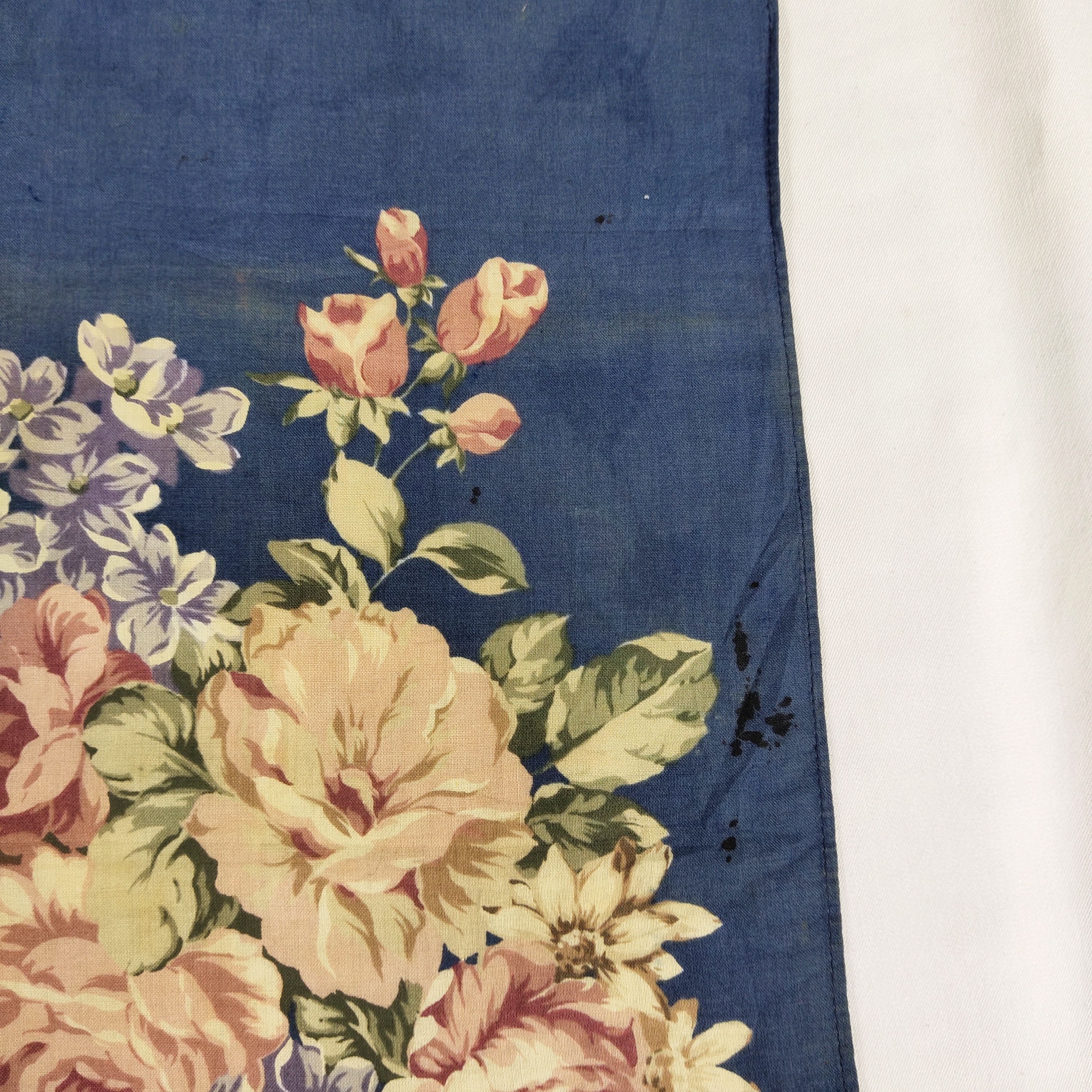 Katharine Hamnett London × Vintage Katharine Hamnett Handkerchief / Neckerchief / Bandana Size ONE SIZE - 6 Thumbnail