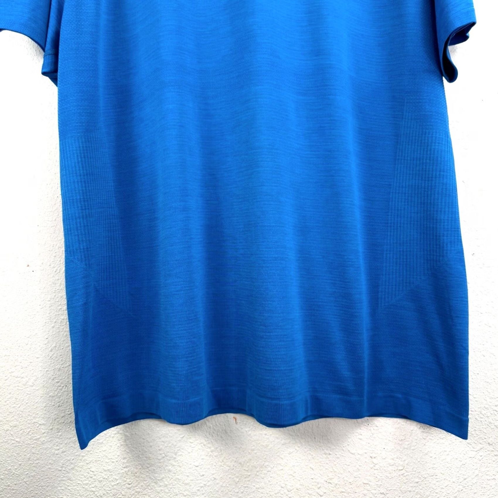 Lululemon Lululemon Shirt Men’s 2XL Blue Short Sleeve Regular Solid Logo Breathable Stretch Athletic Gym Jogging Weights Lululemon Stretch Your Head Size US XXL / EU 58 / 5 - 7 Thumbnail