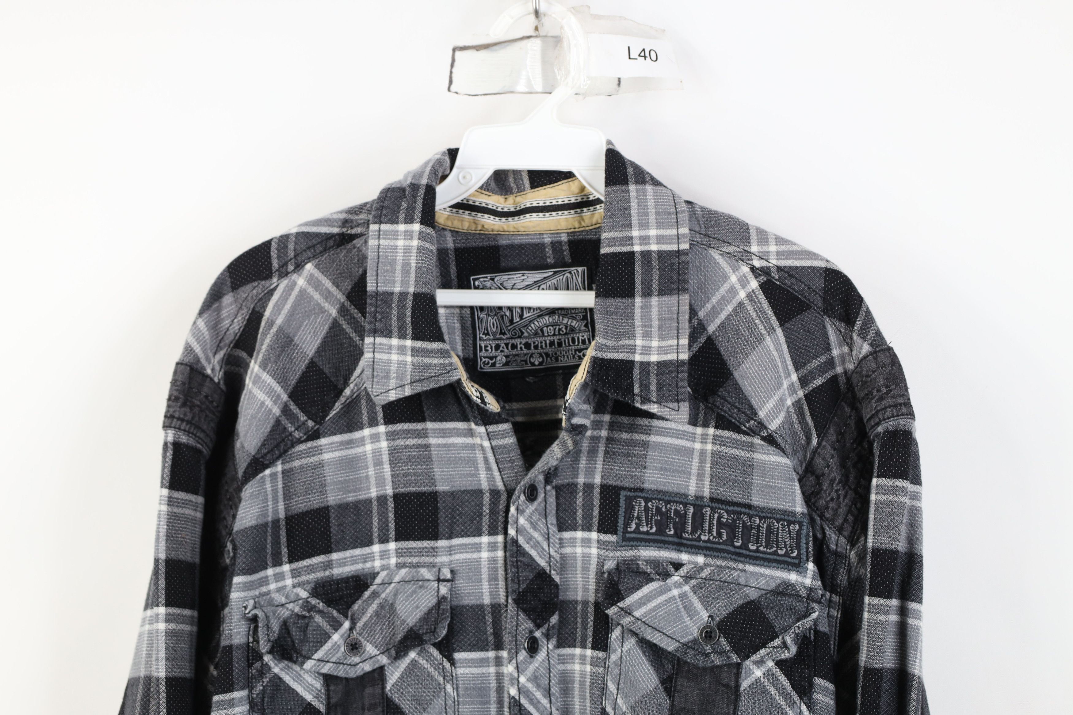 Affliction Affliction Limited Edition UFC MMA Flannel Button Shirt Size US XL / EU 56 / 4 - 2 Thumbnail