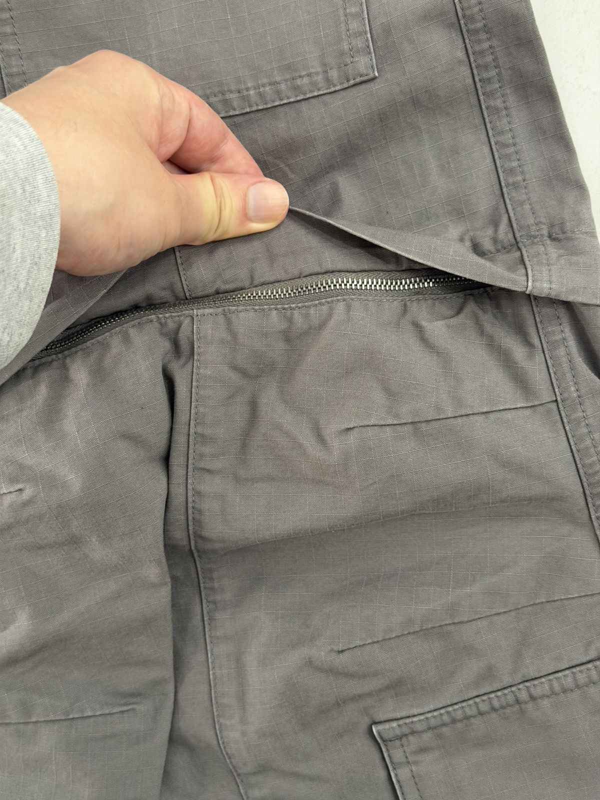 Balenciaga Balenciaga FW23 Grey Colored Flaired Cargo Pants Sz.S Size US 32 / EU 48 - 5 Thumbnail