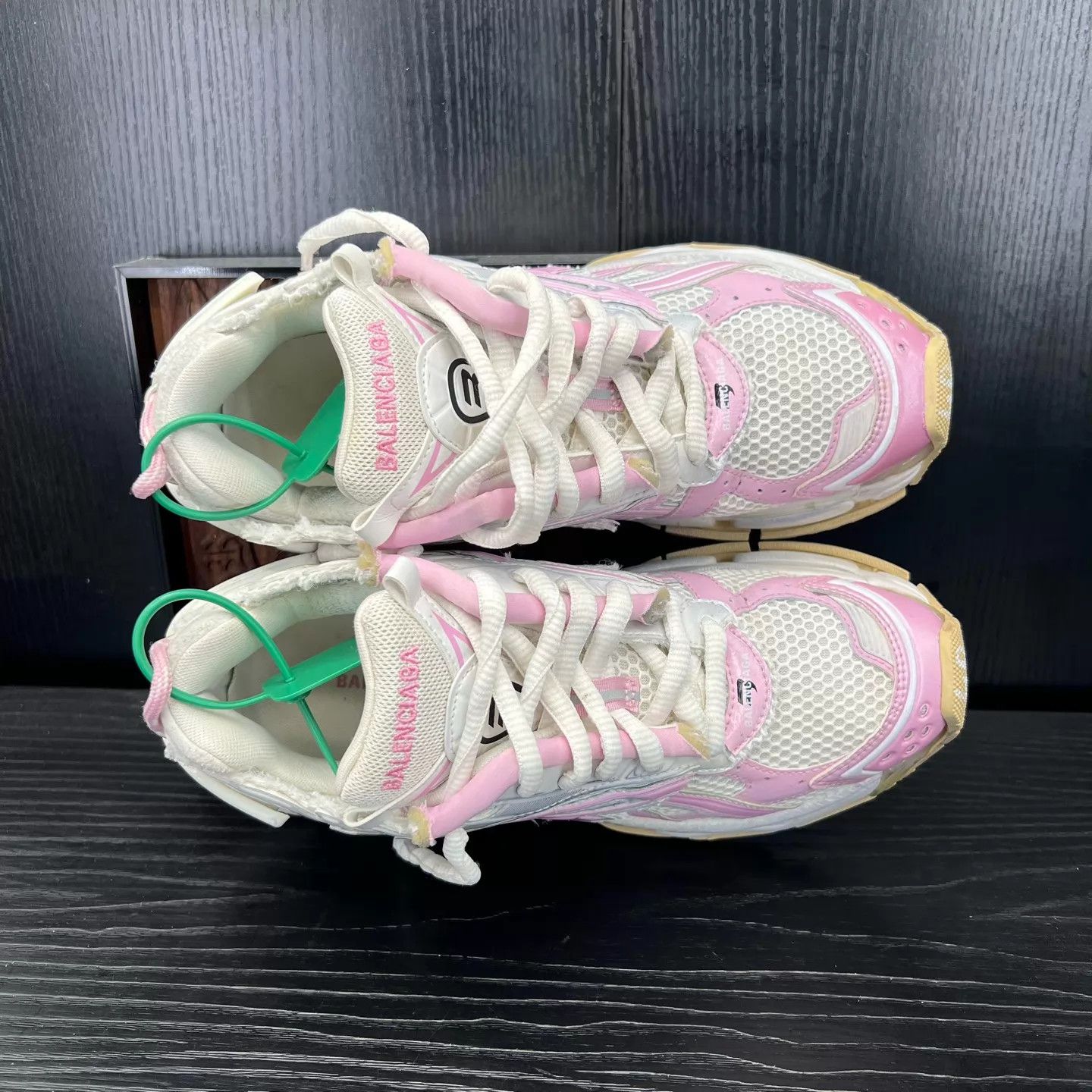 Balenciaga Balenciaga Runner Pink White 40 Size US 7 / EU 40 - 5 Thumbnail