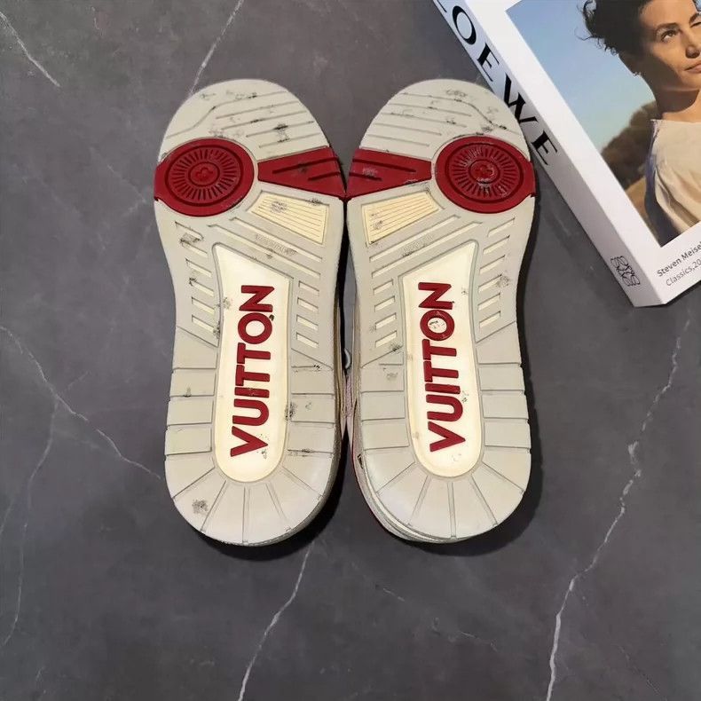 Louis Vuitton Louis Vuitton Trainer Sneakers Size 40-2507 Size US 7 / EU 40 - 9 Thumbnail