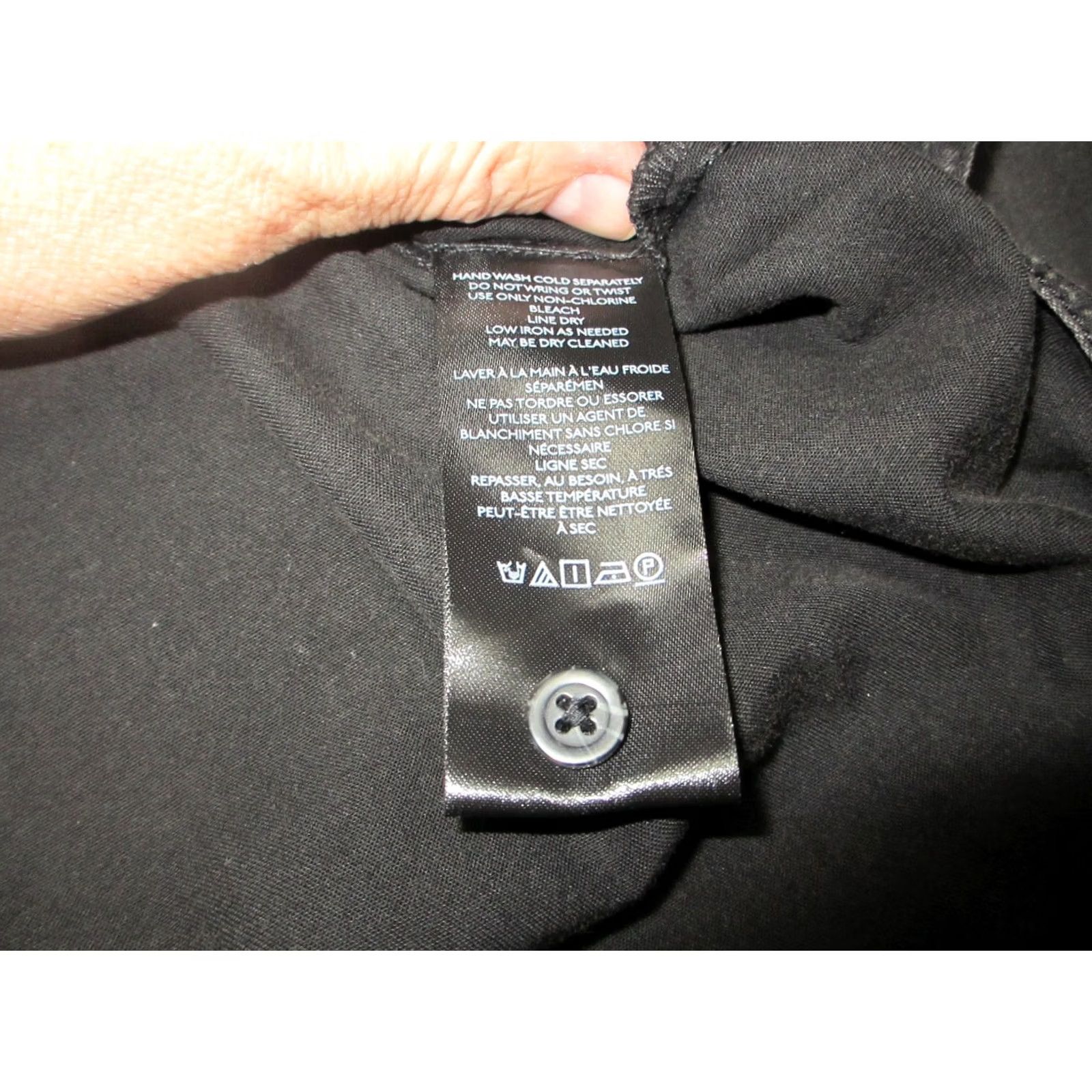 Anthropologie VINTAGE Anthropologie Pilcro Blouse Top Women's S Black Ruffle Front Button Down Size S / US 4 / IT 40 - 2 Thumbnail