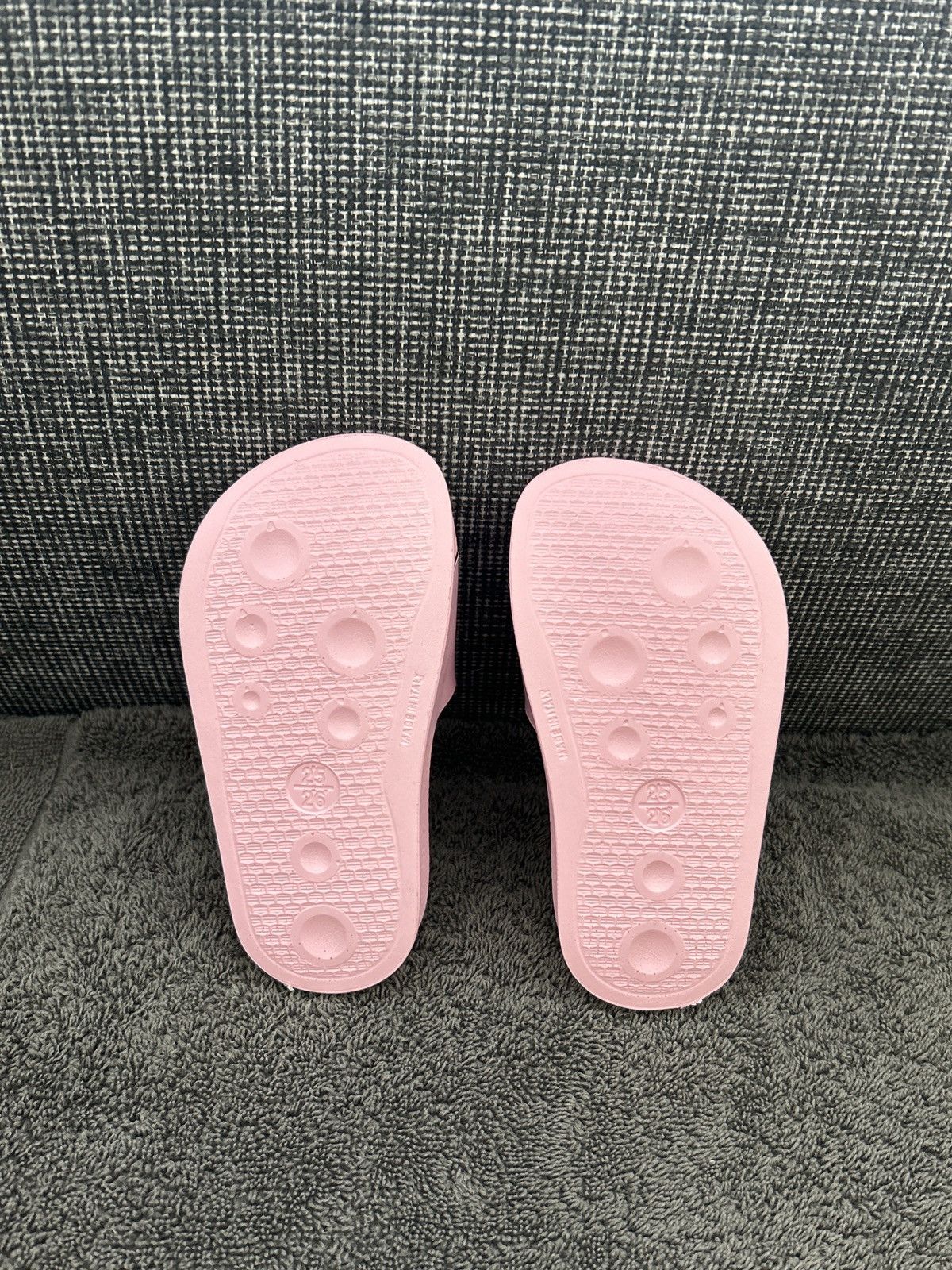 Off-White Off-White Kids Pool Slider Pink Size 9T Size US 4 / IT 34 - 5 Thumbnail