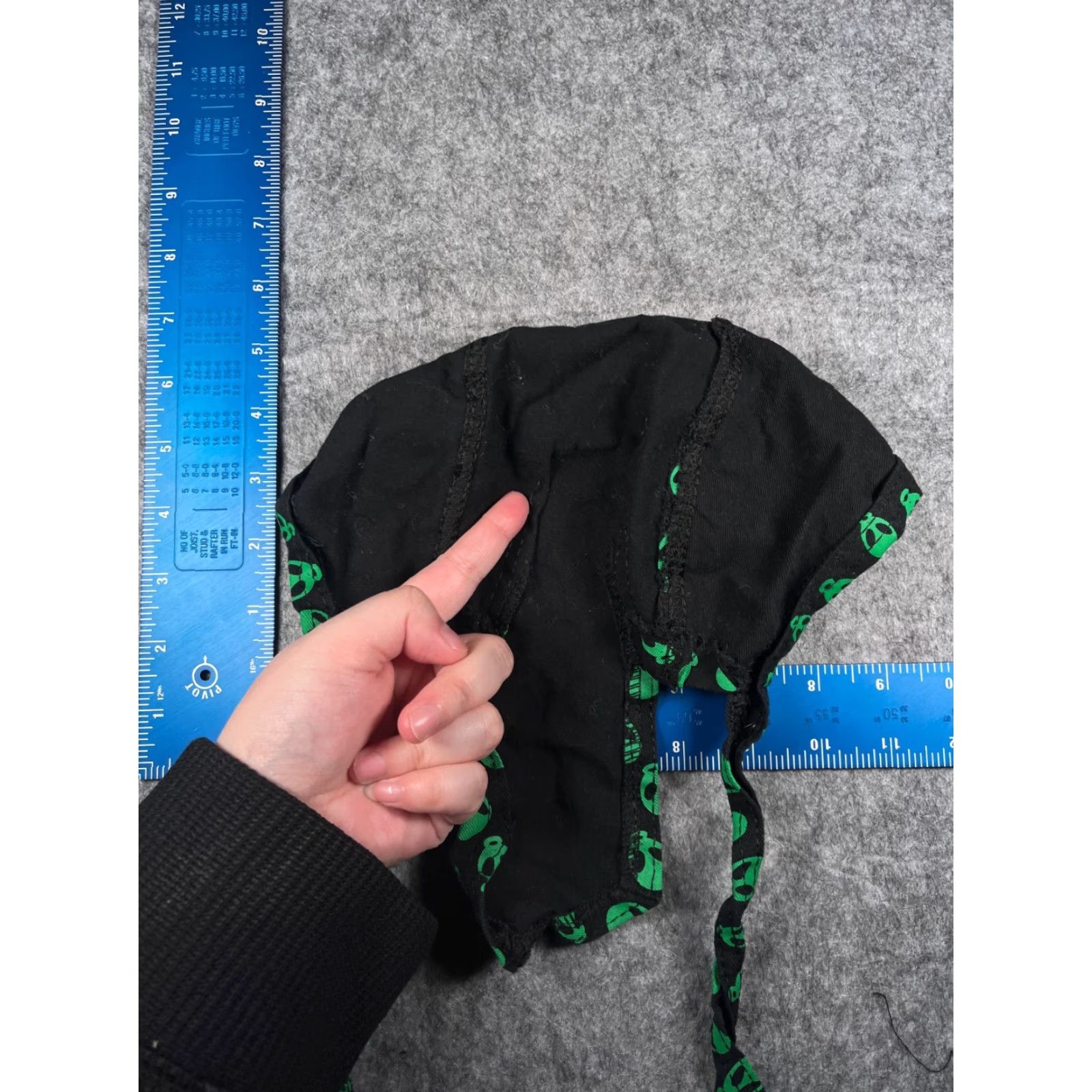 Vintage Womens Beanie Hat - Alien All Over Print Scrub Cap - Green Knit Cotton Polyester - Size S - Lightweight Adjustable - Outdoor Ski Activewear Casual Size ONE SIZE - 6 Thumbnail