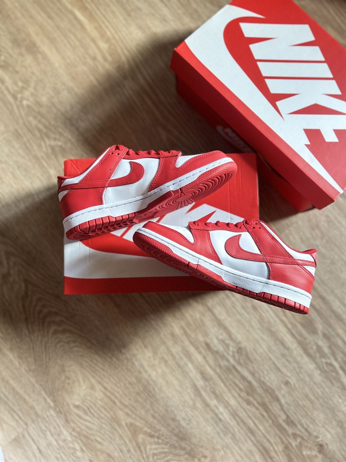 Nike Nike Low Dunk University Red Size US 7.5 / IT 37.5 - 1 Thumbnail