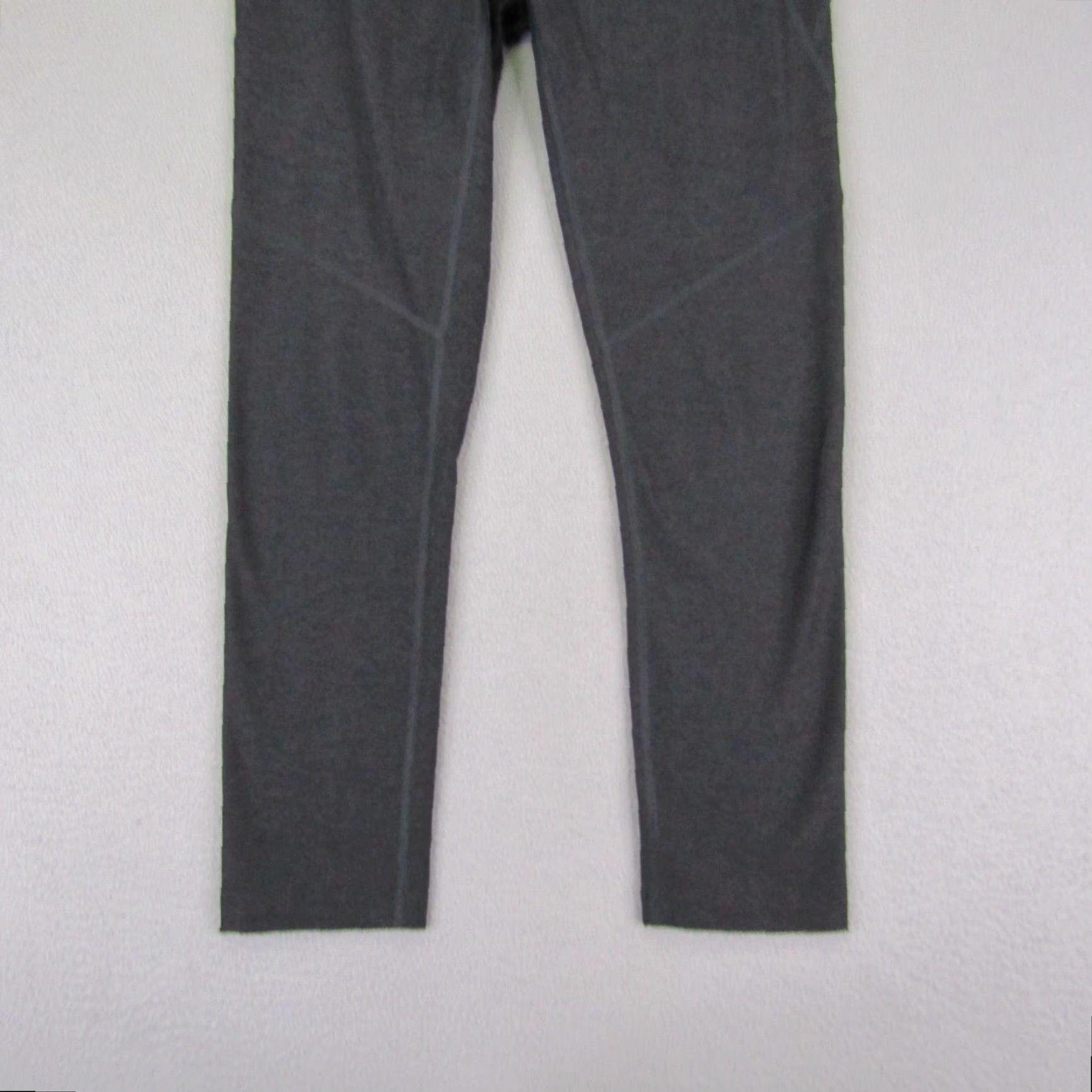 Outdoor Voices Outdoor Voices Leggings Womens Small Black Athletic Pants Cropped Slim Fit Athletic Leggings Womens Small Black Outdoor Voices Size 24" / US 00 / IT 34 - 3 Thumbnail