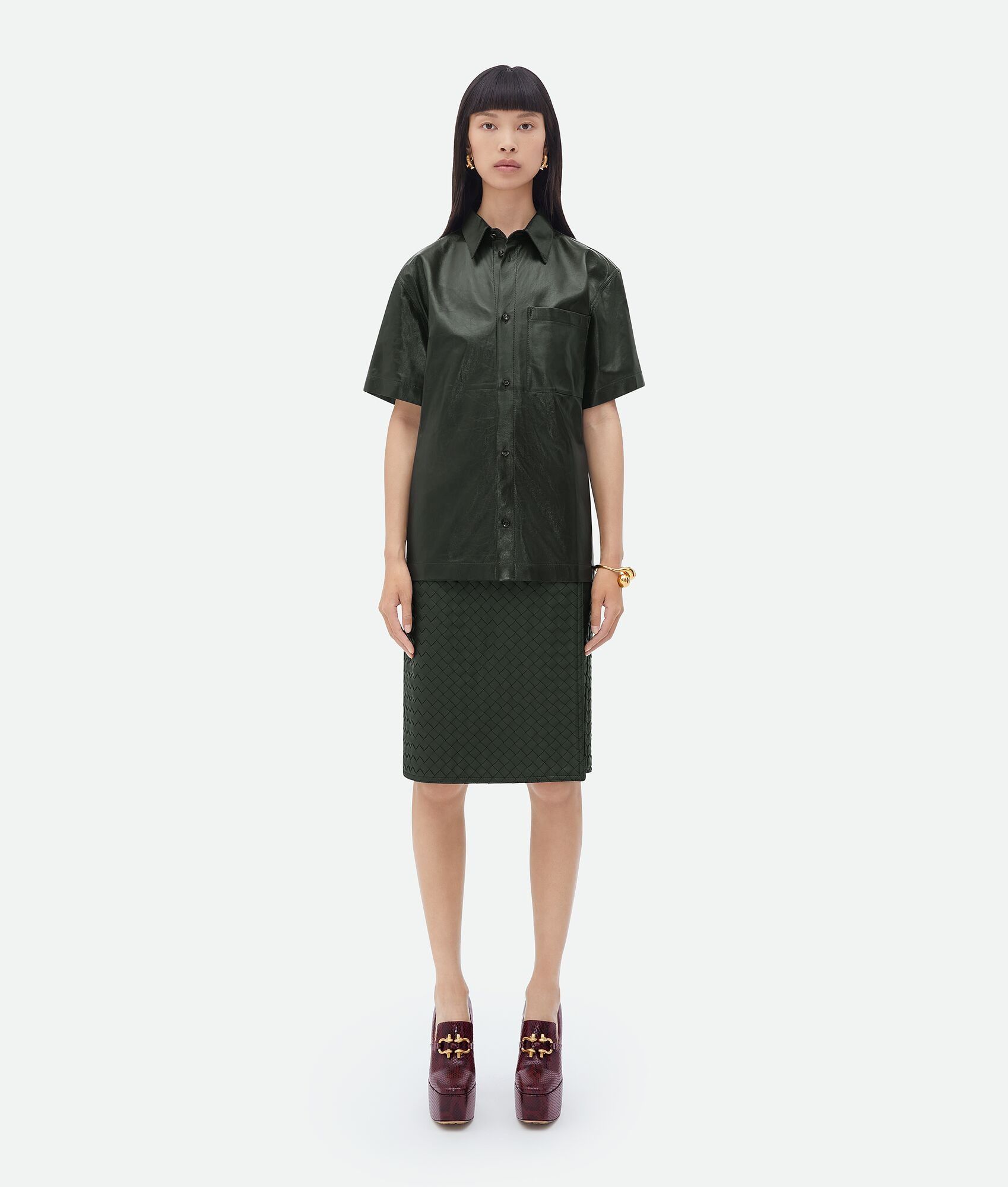 Bottega Veneta o1n1vont0525 Shiny Leather Shirt in Dark Green Size XS / US 0-2 / IT 36-38 - 1 Thumbnail