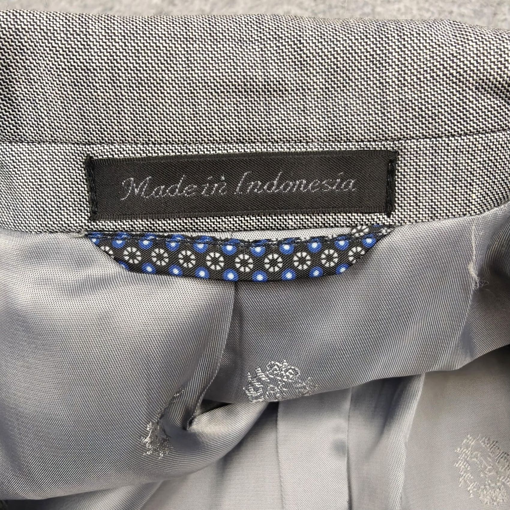 Ralph Lauren VINTAGE? No. Final answer: Lauren Ralph Lauren Blazer Mens 48L Gray Wool Check Two Button Sport Coat Size 48R - 6 Thumbnail