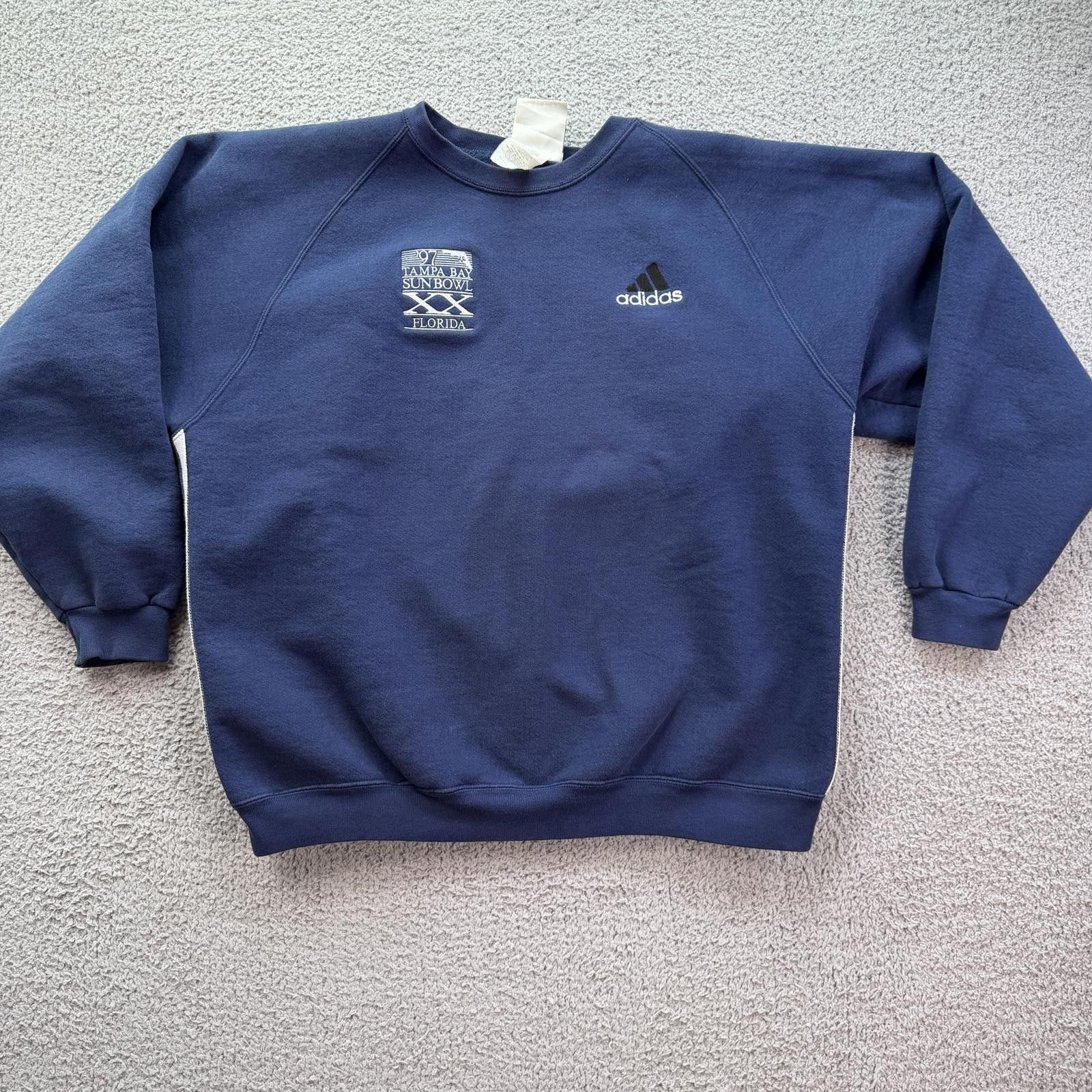 Adidas Vintage 1997 Adidas Tampa Bay Sun Bowl Crewneck Sweatshirt Size US L / EU 52-54 / 3 - 1 Thumbnail