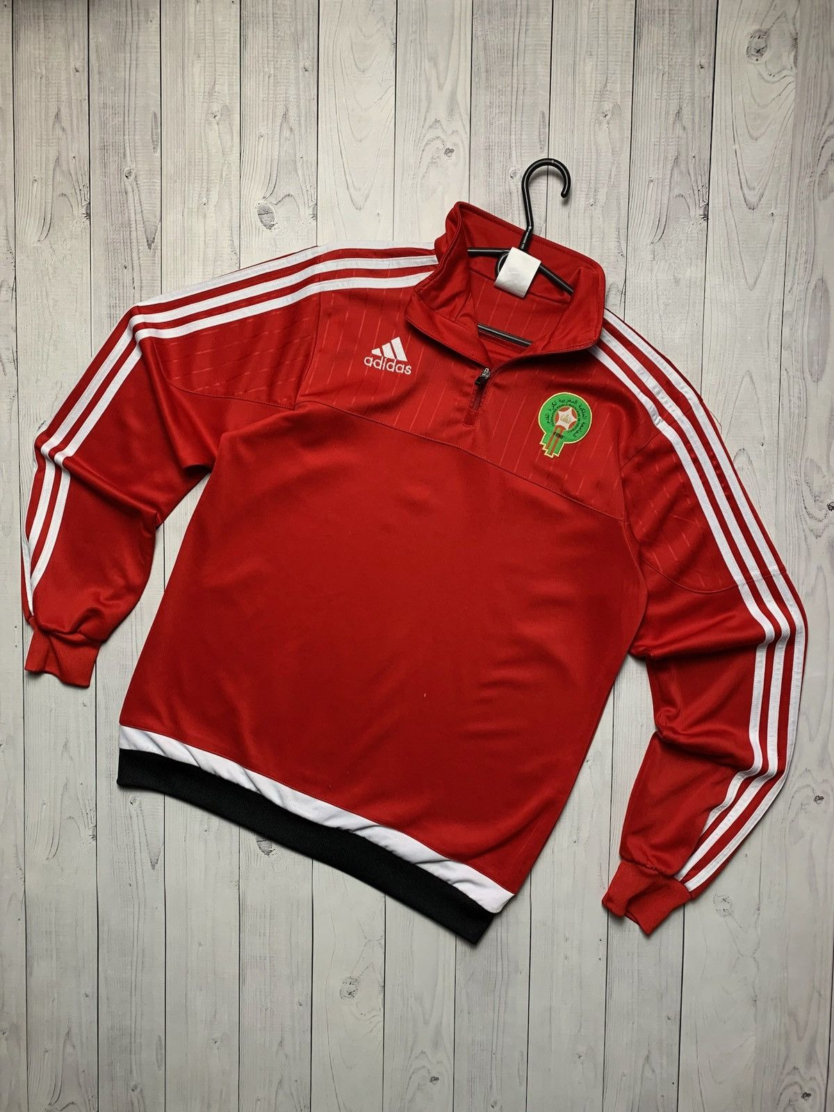Vintage Vintage adidas Marocco jacket red size XL Size US XL / EU 56 / 4 - 1 Thumbnail