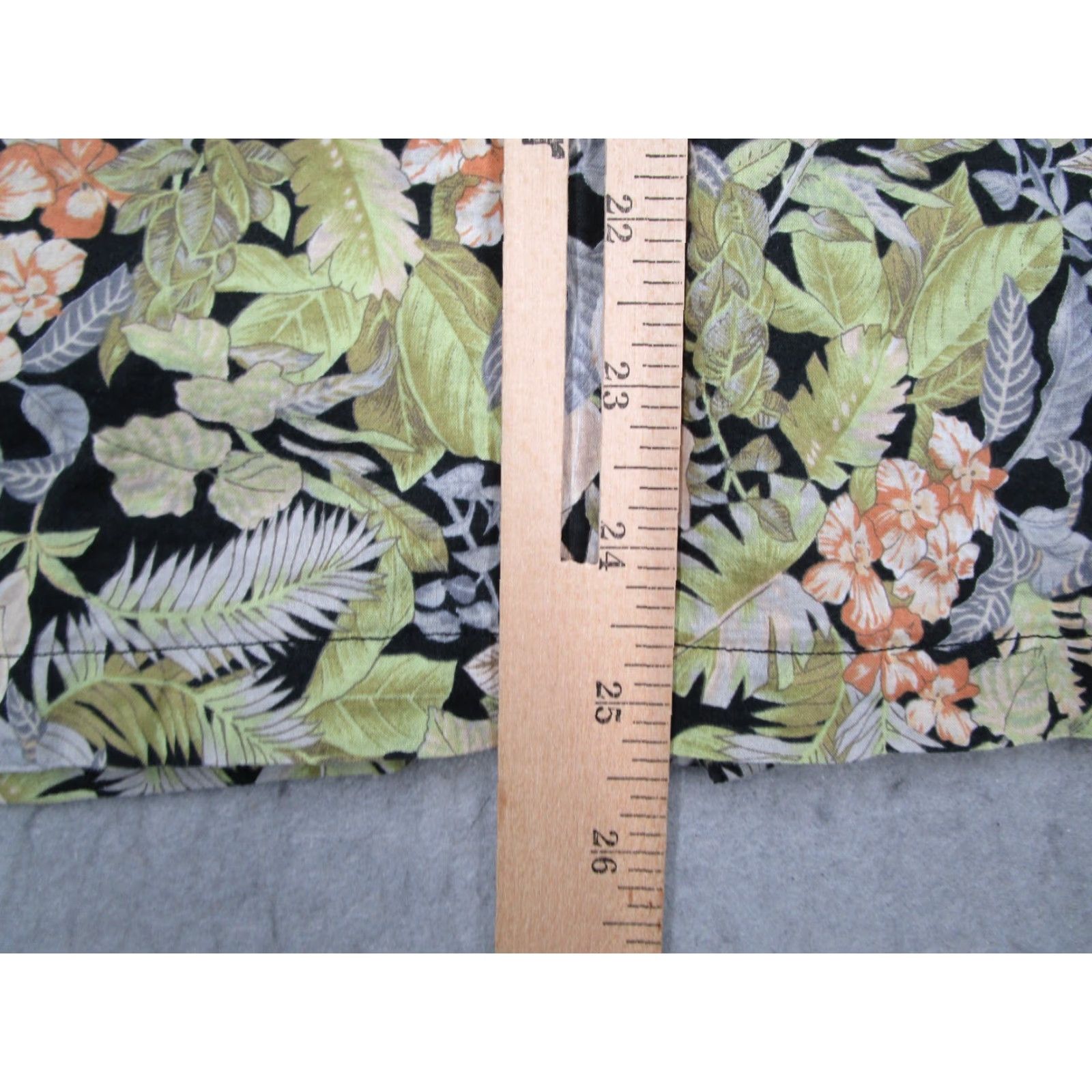 Tori Richard VINTAGE Tori Richard Men's Short Sleeve Hawaiian Shirt Medium Green Floral Button Up Tropical Beach Casual Made in USA Size US M / EU 48-50 / 2 - 7 Thumbnail