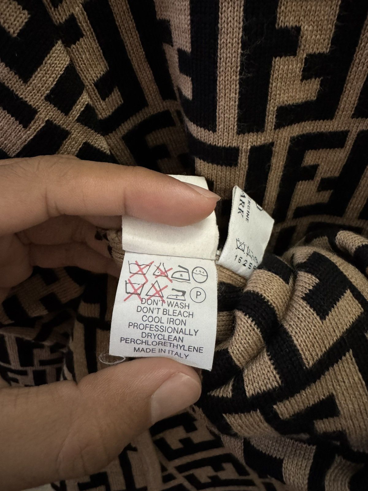 Fendi Fendi Zucca pattern knit sweater FF logo Monogram Size M / US 6-8 / IT 42-44 - 8 Thumbnail