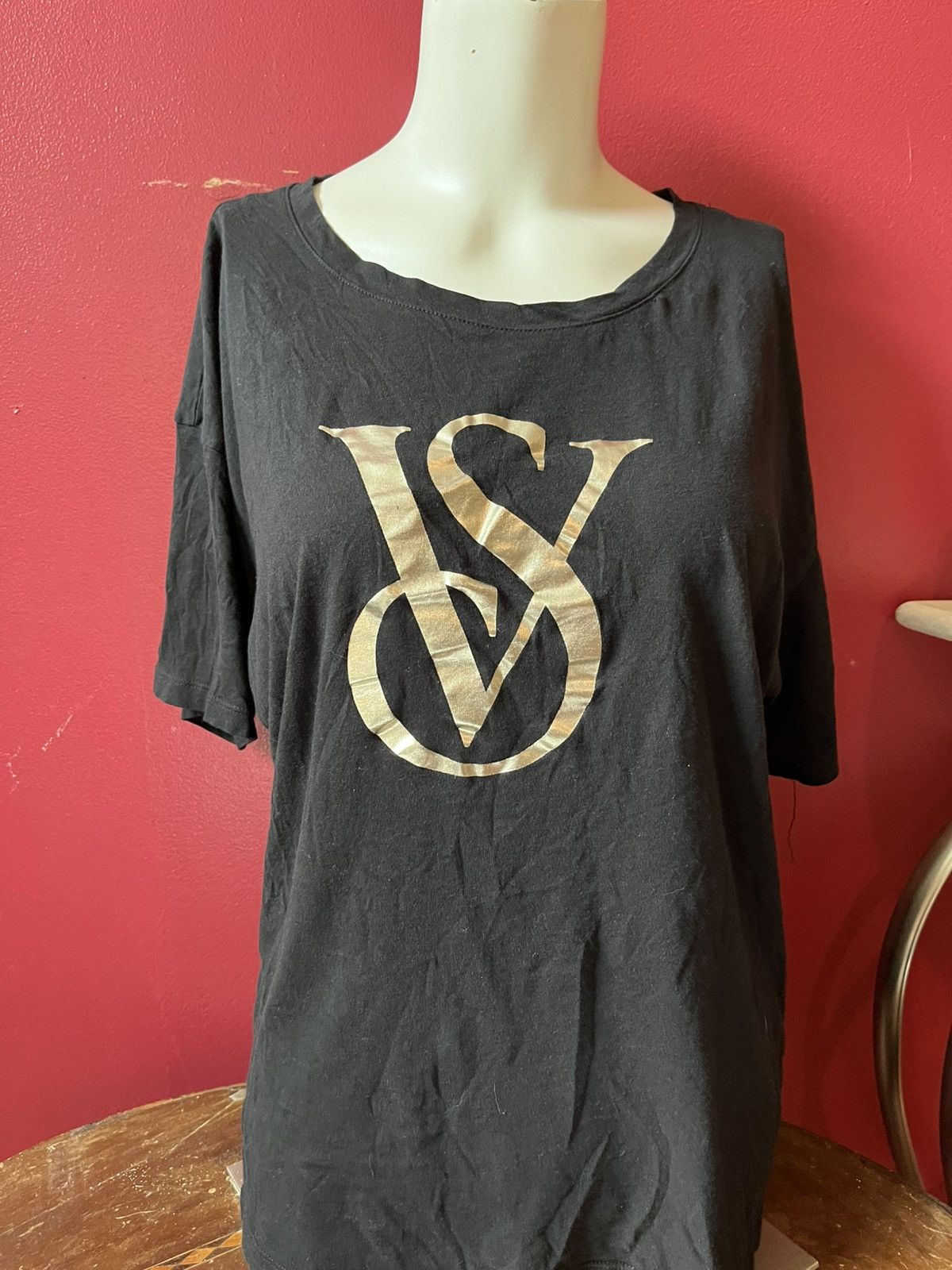 Victoria's Secret Victoria's Secret Large Black VS Logo Short Sleeve T shirt Size L / US 10 / IT 46 - 1 Thumbnail