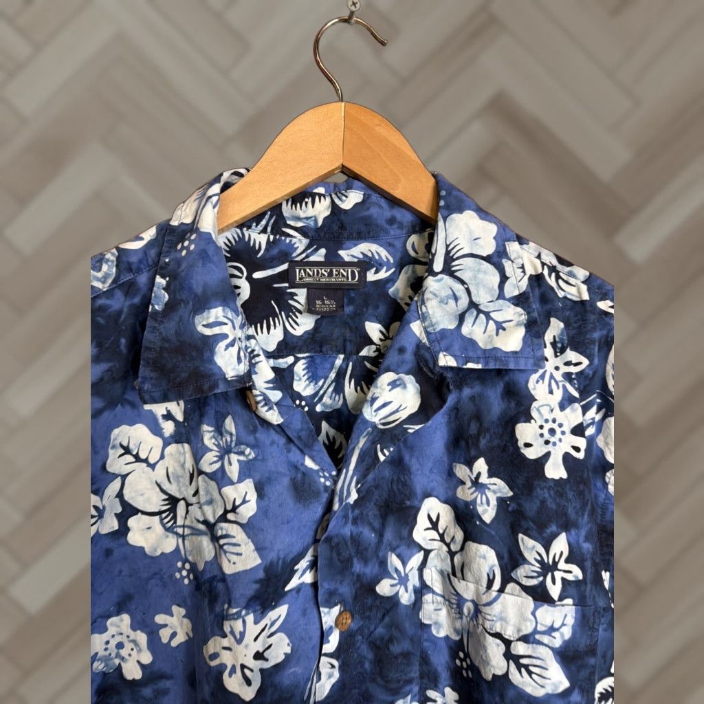 Lands' End Lands' End Button-Down Shirt Large Blue Men’s Hawaiian Floral 16-16 1/2 Short Sleeve Button-Up Collared Linen Casual Mens Regular Blues Size US L / EU 52-54 / 3 - 1 Thumbnail