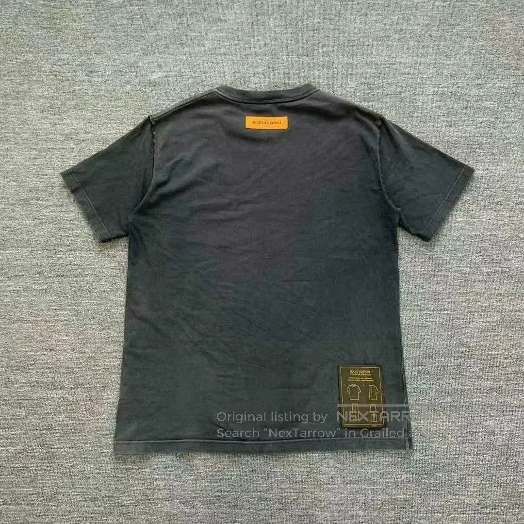Louis Vuitton lv water. Size US L / EU 52-54 / 3 - 2 Thumbnail