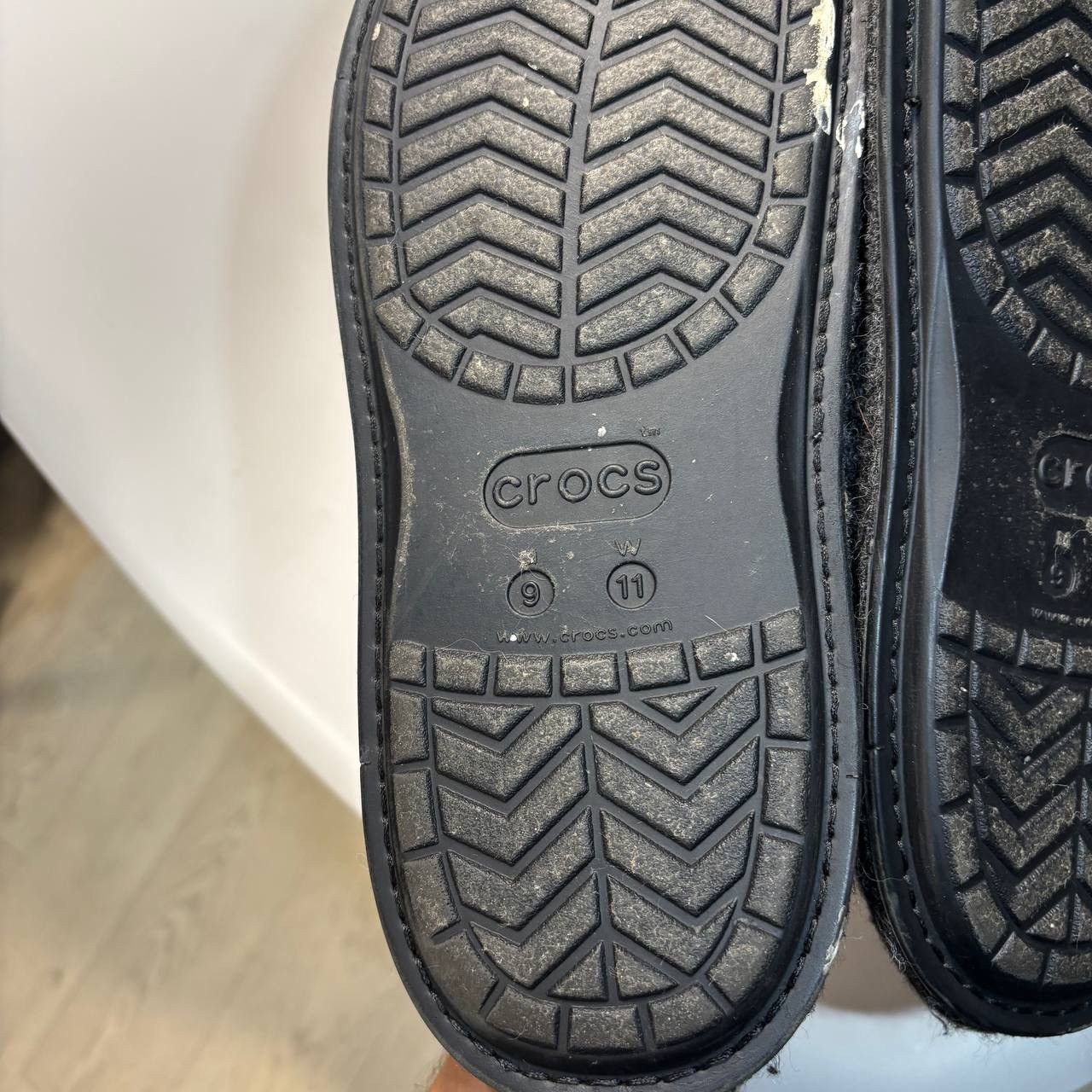 Crocs Crocs house slippers Size 43 (M9/W11) Size US 9 / EU 42 - 9 Thumbnail