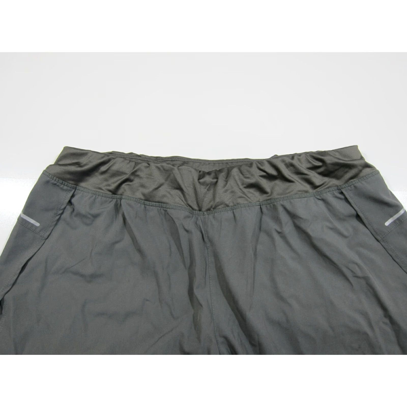 Avia Avia Grey Stretch Lined Yoga Run Hike Workout Shorts Women XL 16-18 34" Waist Pockets Lined Outdoor Grey 90s Style Womens Size 34" / US 12 / IT 48 - 4 Thumbnail