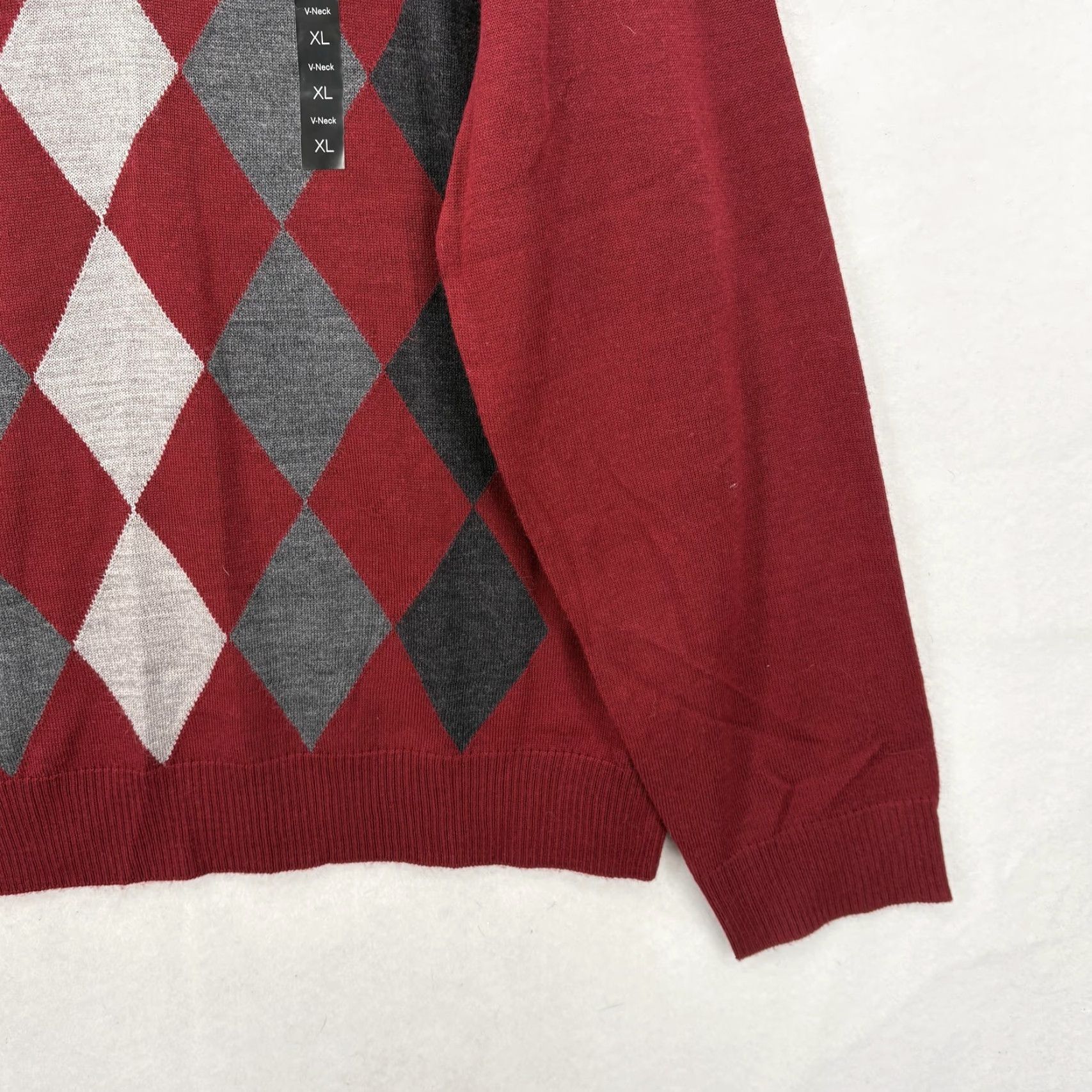 Apt. 9 Apt. 9 Sweater Mens XL Red Argyle V Neck Merino Wool Blend Knit Top Grandpa Size US XL / EU 56 / 4 - 3 Thumbnail