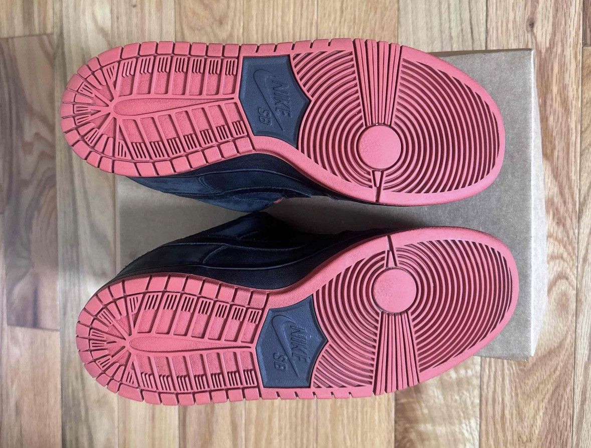 Nike Dunk Low SB Pigeon Size US 10 / EU 43 - 5 Thumbnail