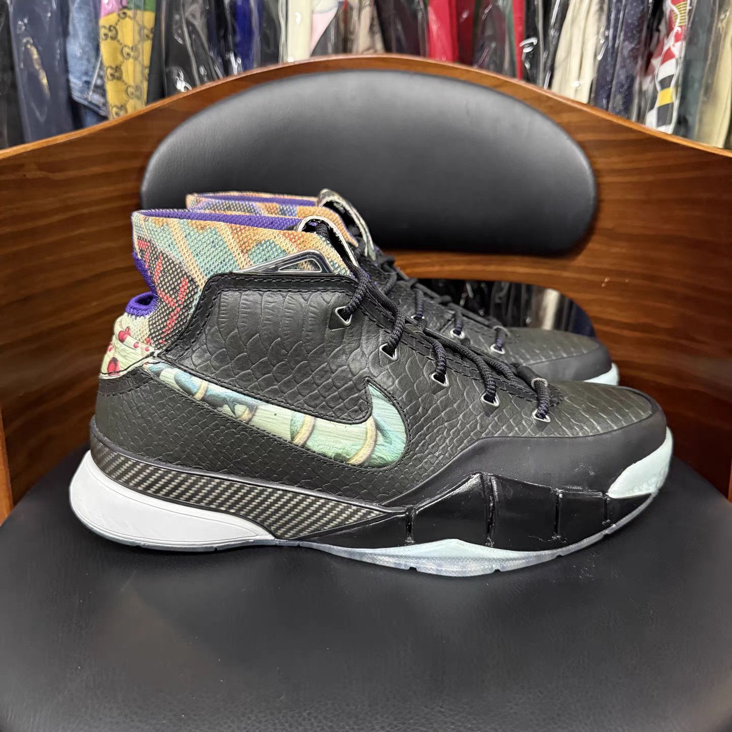 Nike Nike Kobe 1 Basketball Shoes K15 Size US 9.5 / EU 42-43 - 4 Thumbnail