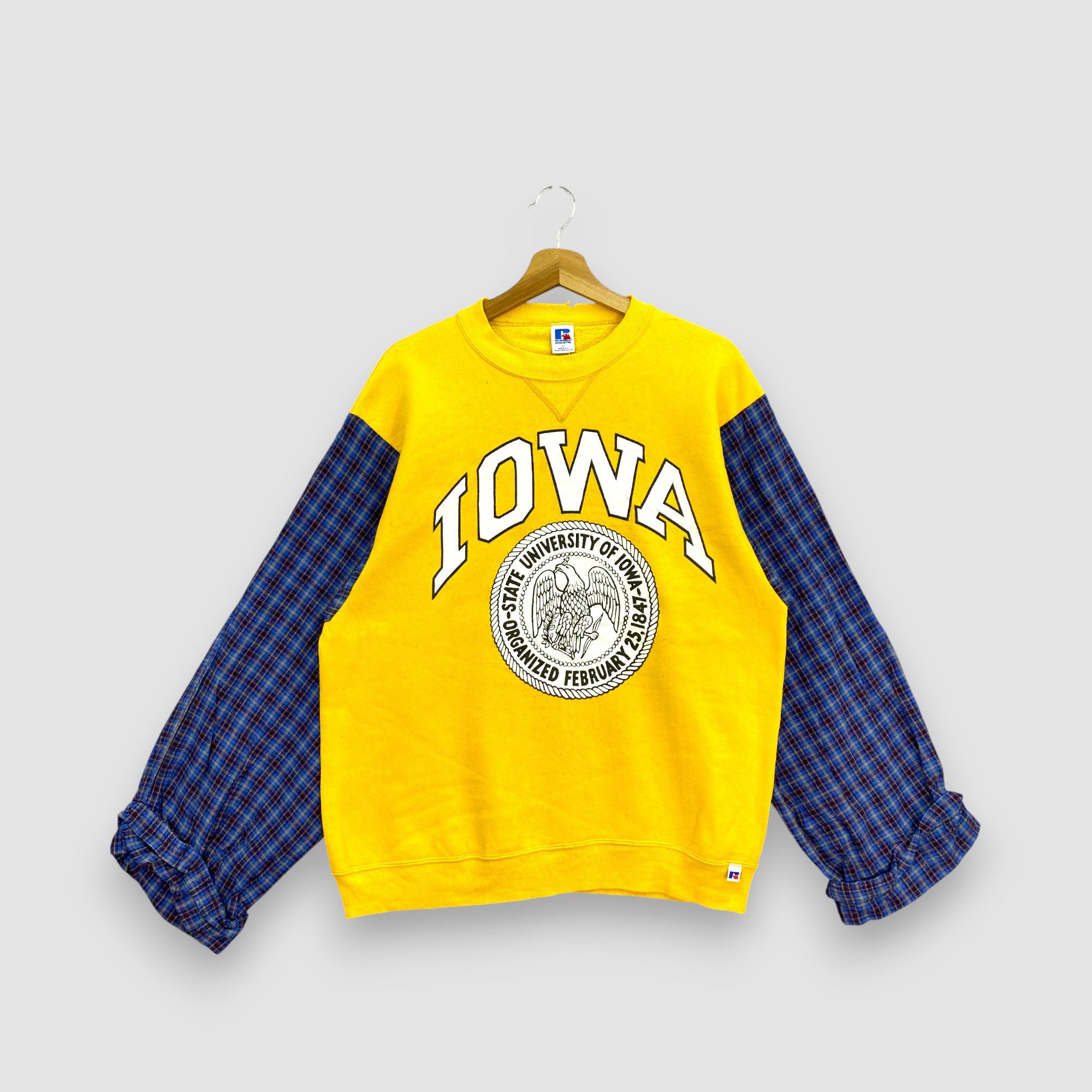 Vintage Vintage 80s University of Iowa Hawkeyes Sweater Remake Size US M / EU 48-50 / 2 - 1 Thumbnail