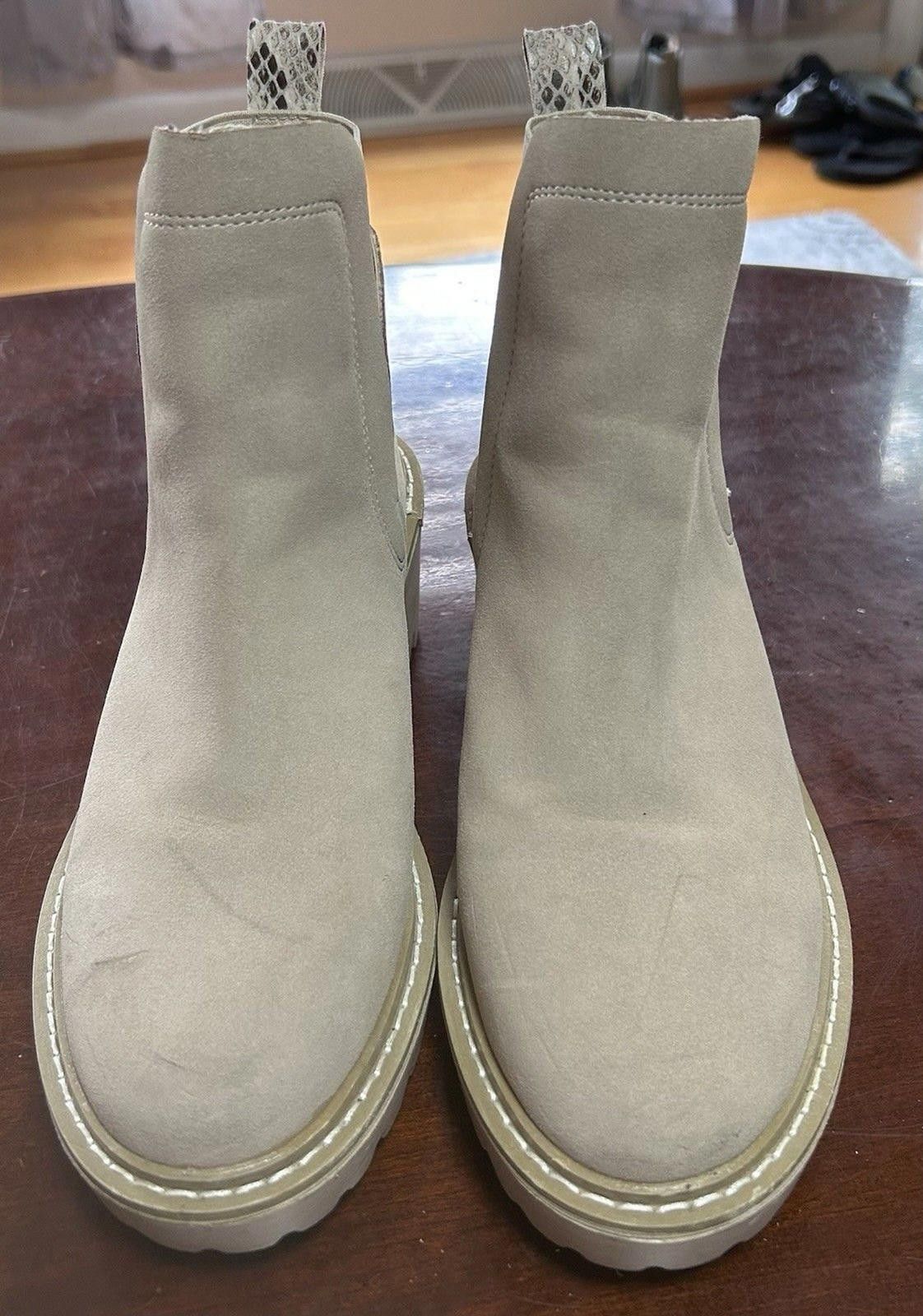 Other Catherine Malandrino Cream Buckle Boots Womens sz 7.5 Size US 7.5 / IT 37.5 - 4 Thumbnail