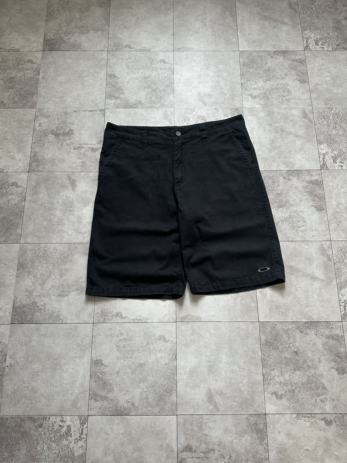 Oakley × Vintage Vintage Oakey Black Cotton Mini Logo Outdoor Shorts Size 38 Size US 38 / EU 54 - 2 Thumbnail